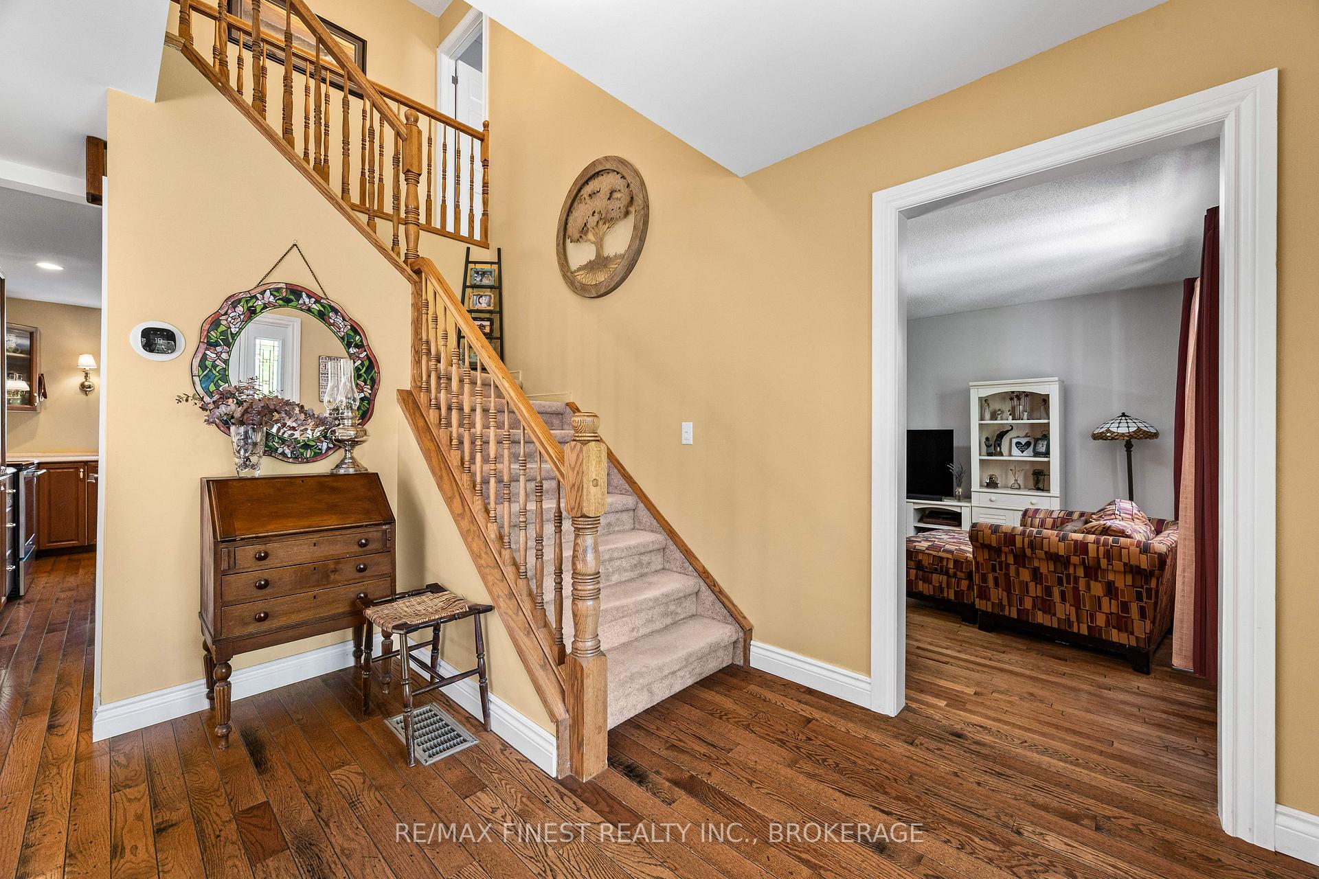 Photo 6 of 2032 Valleyview Drive, Frontenac, Frontenac South — HOMEH