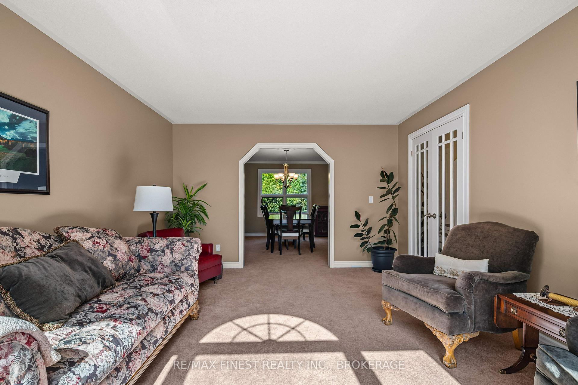 Photo 15 of 2032 Valleyview Drive, Frontenac, Frontenac South — HOMEH