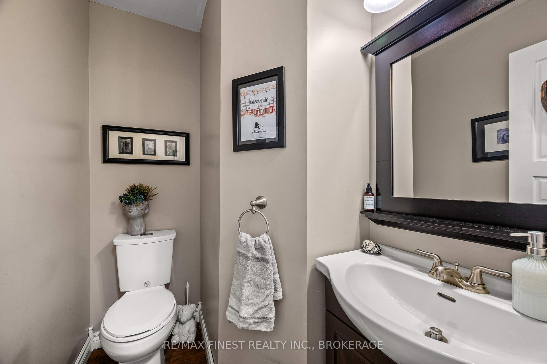 Photo 19 of 2032 Valleyview Drive, Frontenac, Frontenac South — HOMEH