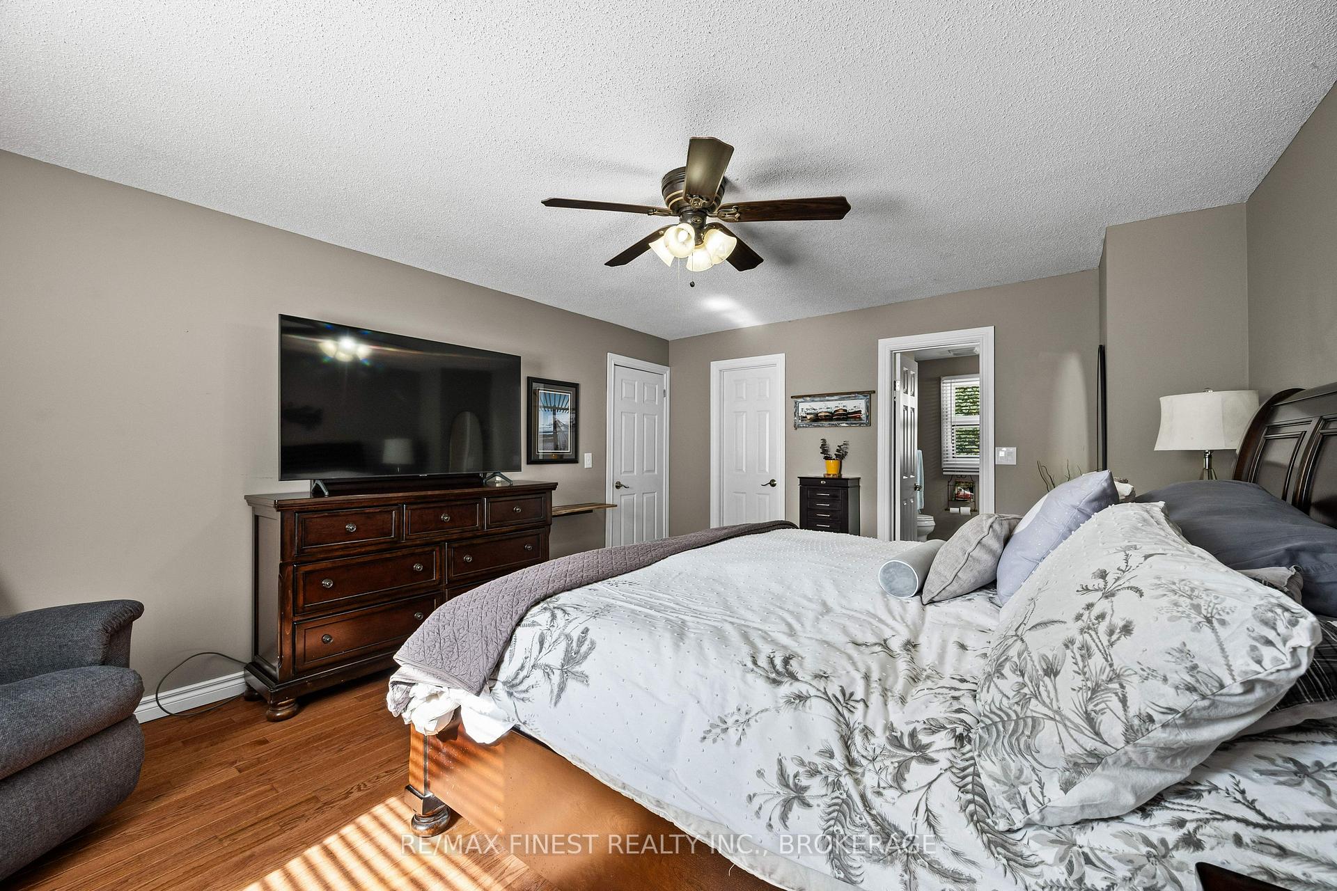 Photo 24 of 2032 Valleyview Drive, Frontenac, Frontenac South — HOMEH