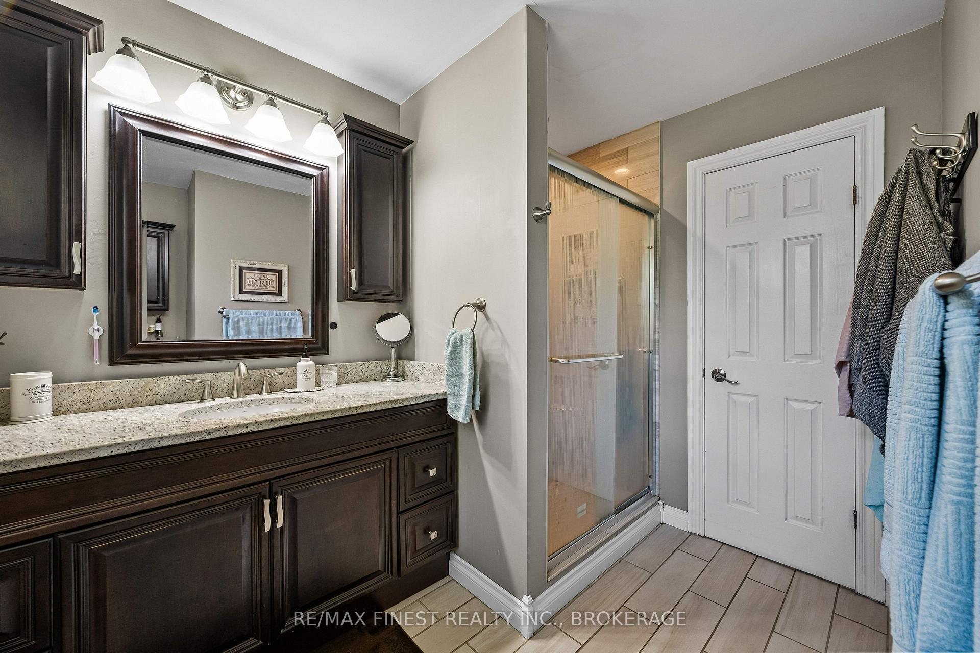 Photo 26 of 2032 Valleyview Drive, Frontenac, Frontenac South — HOMEH