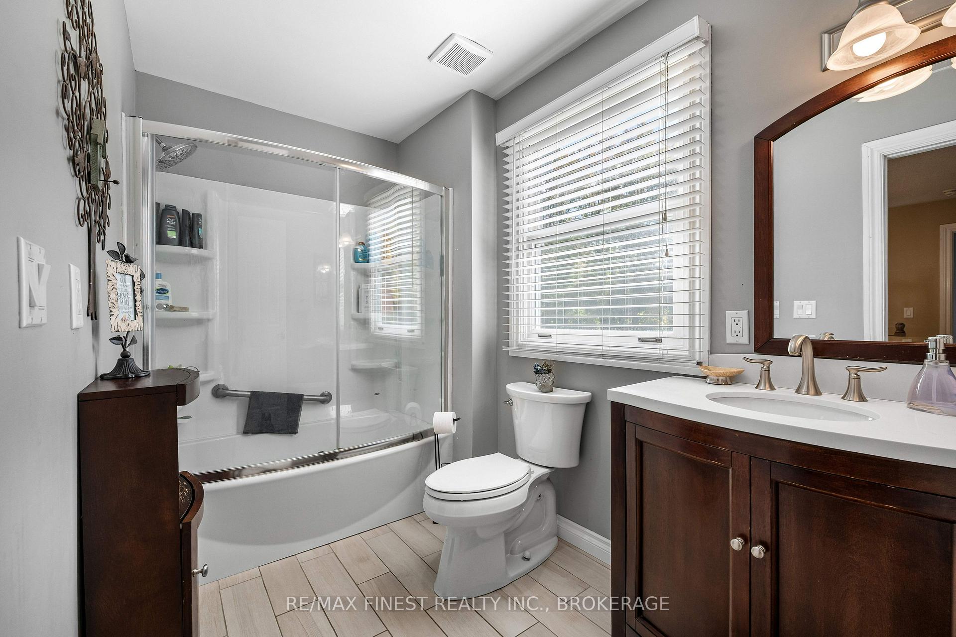 Photo 33 of 2032 Valleyview Drive, Frontenac, Frontenac South — HOMEH
