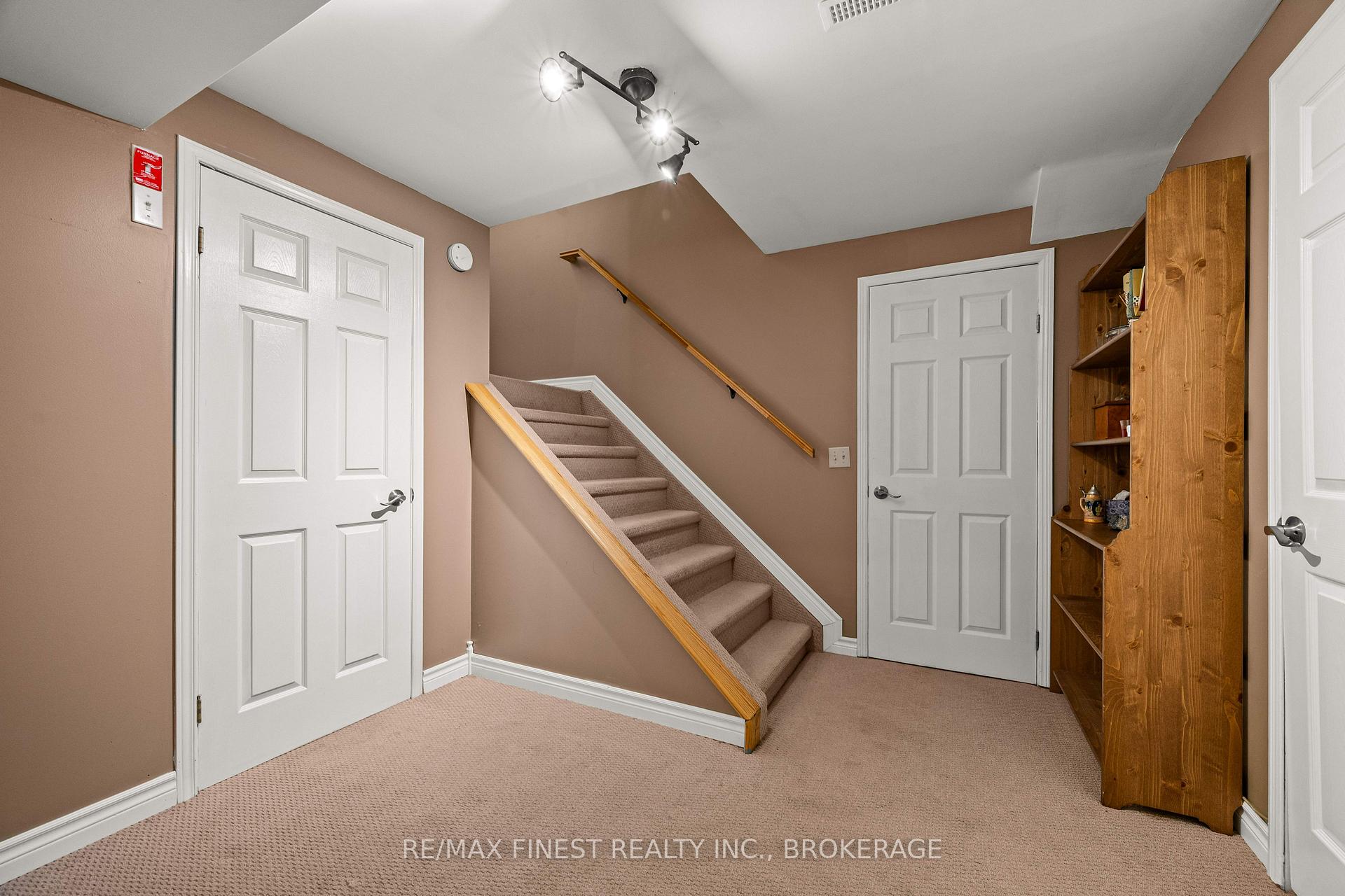 Photo 34 of 2032 Valleyview Drive, Frontenac, Frontenac South — HOMEH