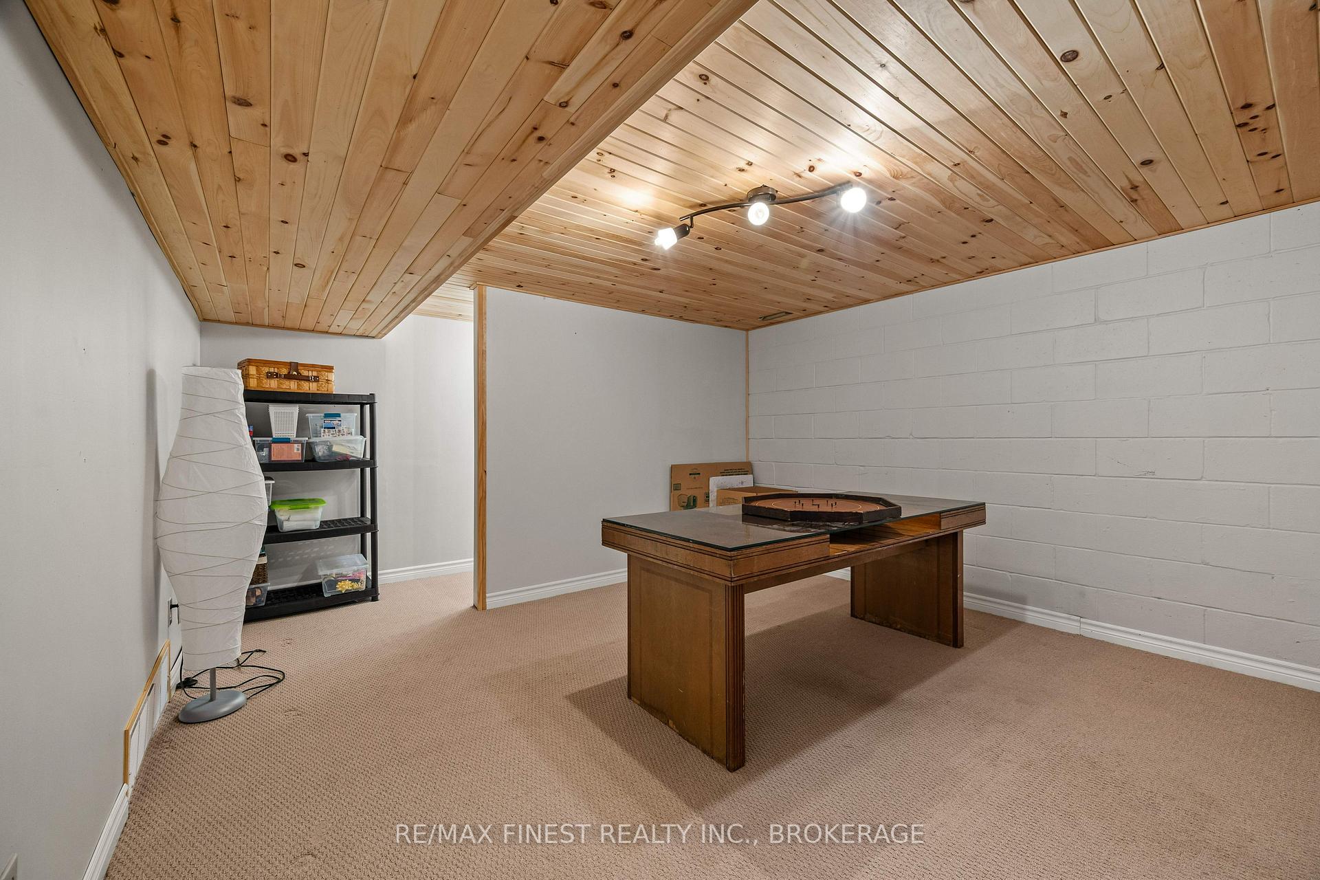 Photo 37 of 2032 Valleyview Drive, Frontenac, Frontenac South — HOMEH