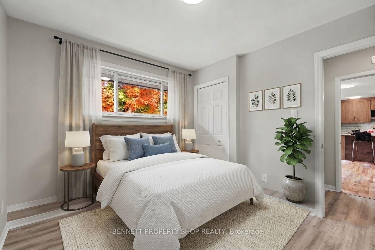 Photo 5 of 1308 Rustic Drive, Ottawa, Parkway Park — HOMEH