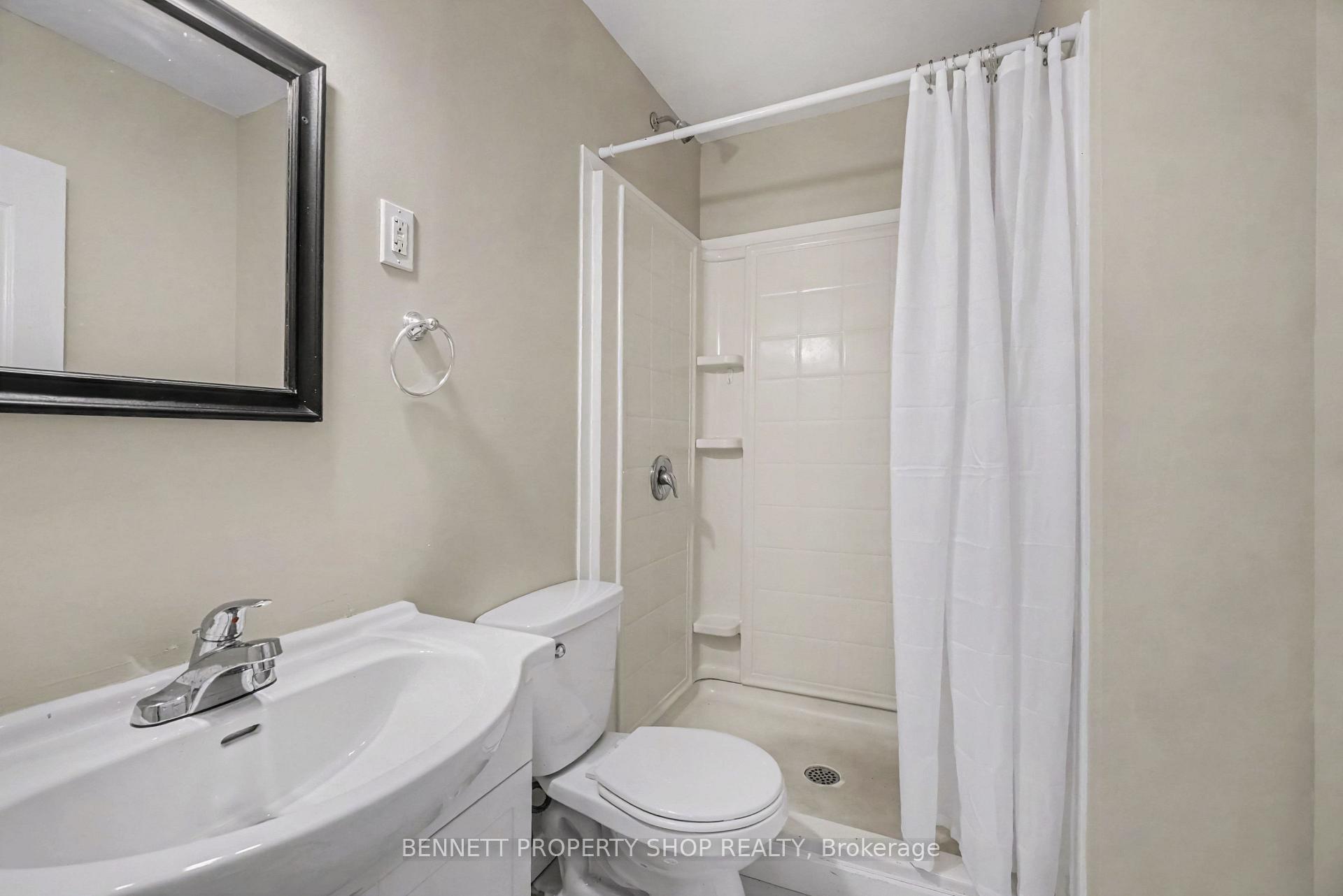 Photo 9 of 1308 Rustic Drive, Ottawa, Parkway Park — HOMEH
