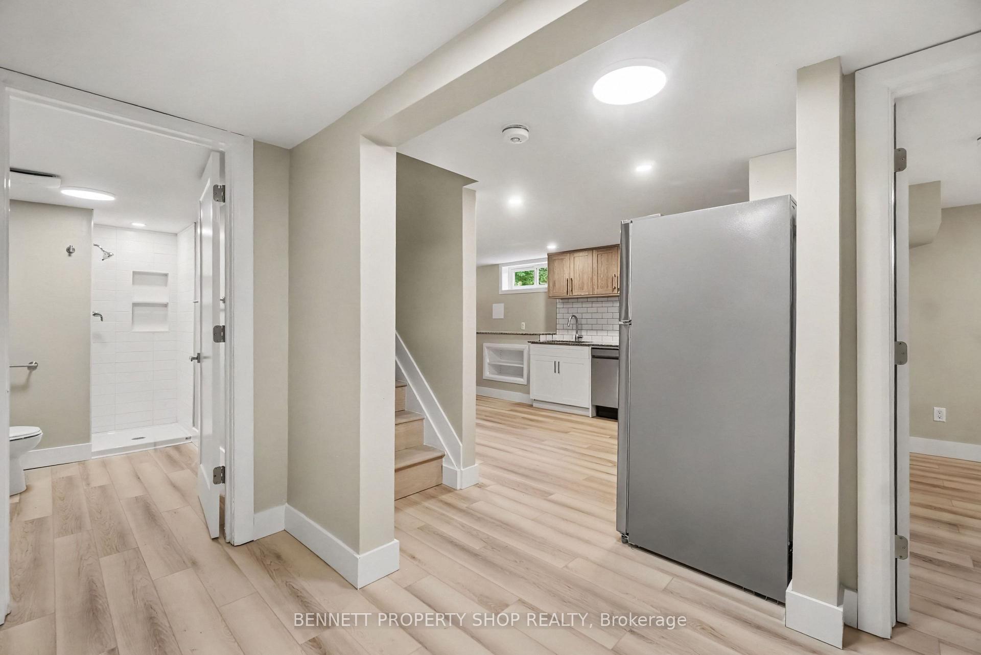 Photo 10 of 1308 Rustic Drive, Ottawa, Parkway Park — HOMEH