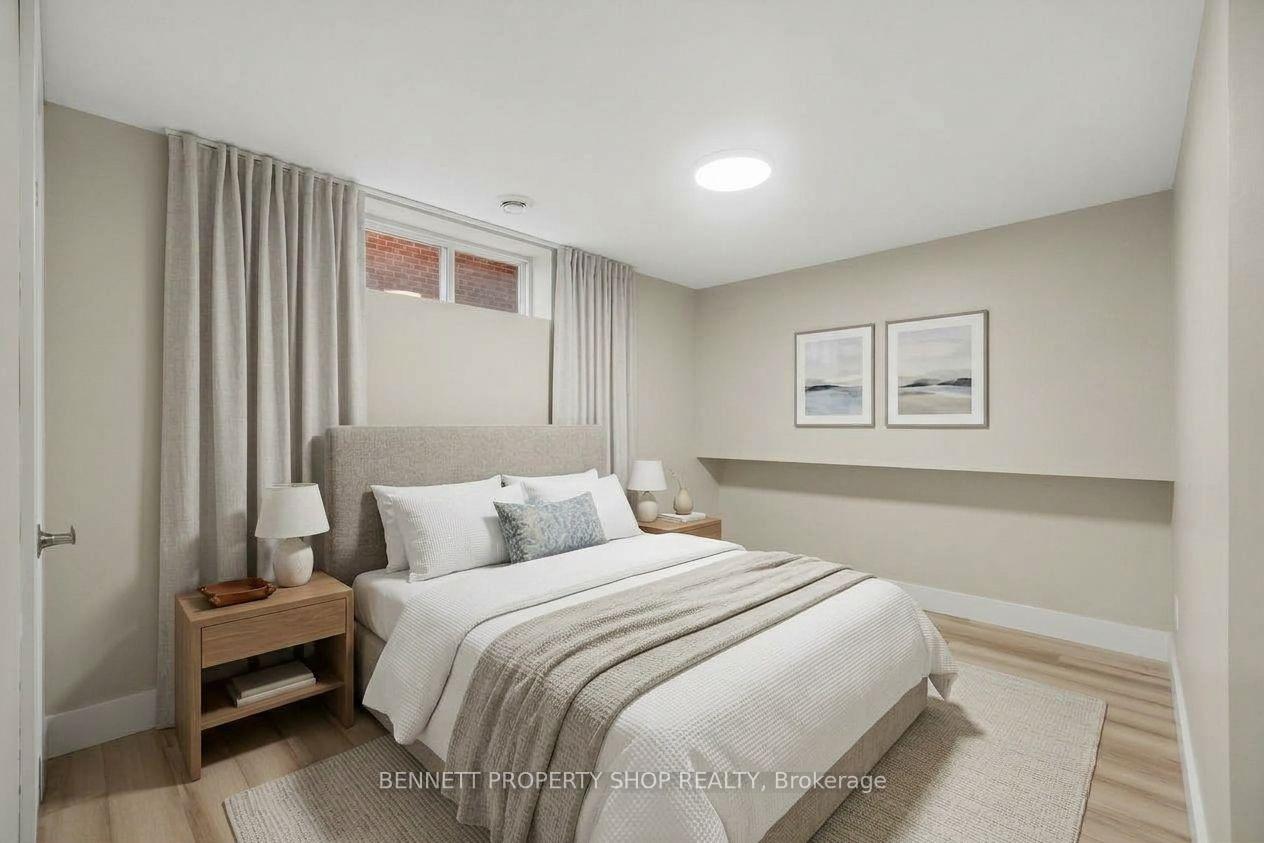 Photo 13 of 1308 Rustic Drive, Ottawa, Parkway Park — HOMEH