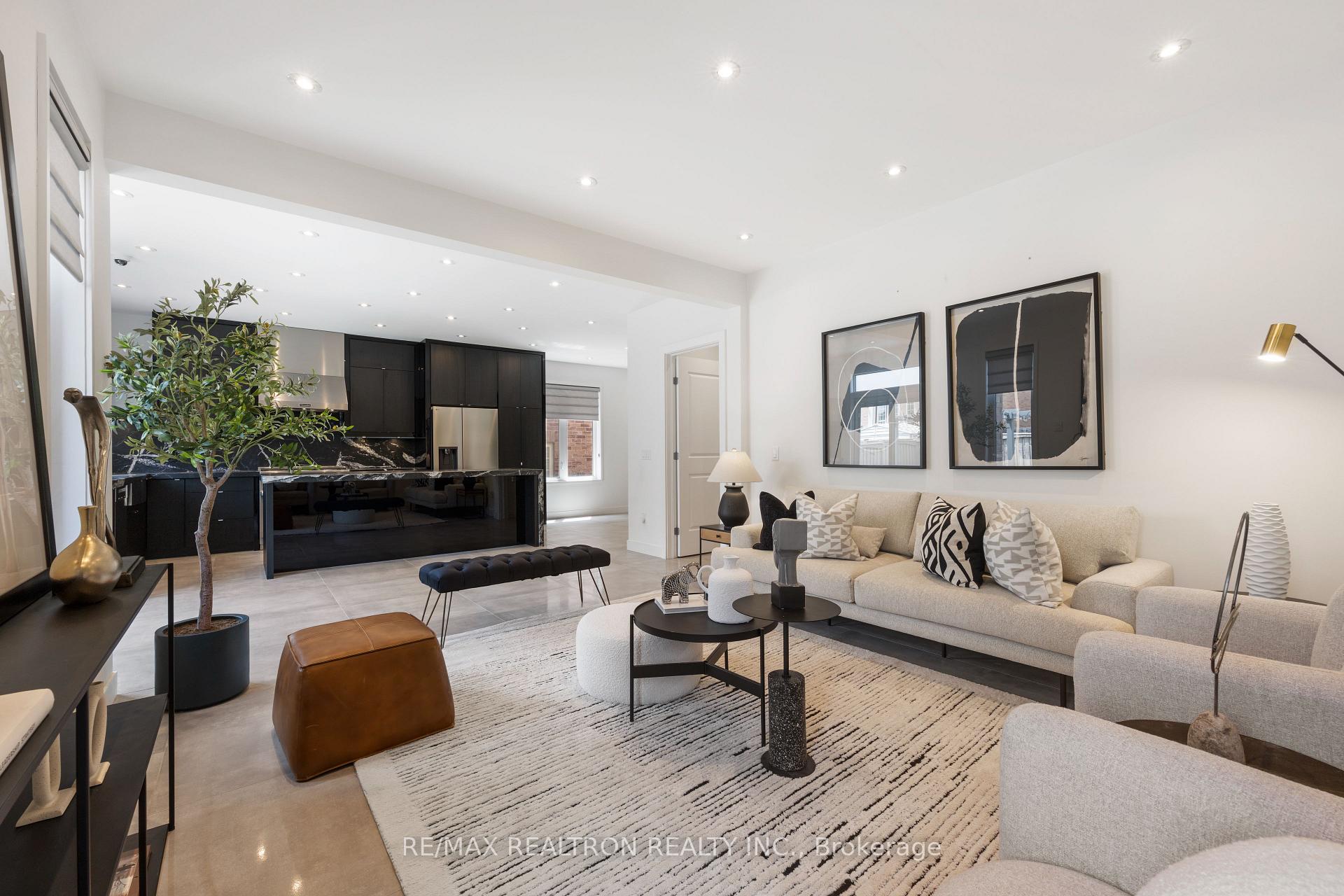 Photo 4 of 55 Headwind Boulevard, Vaughan, Vellore Village — HOMEH