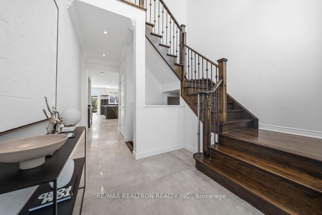 Photo 11 of 55 Headwind Boulevard, Vaughan, Vellore Village — HOMEH
