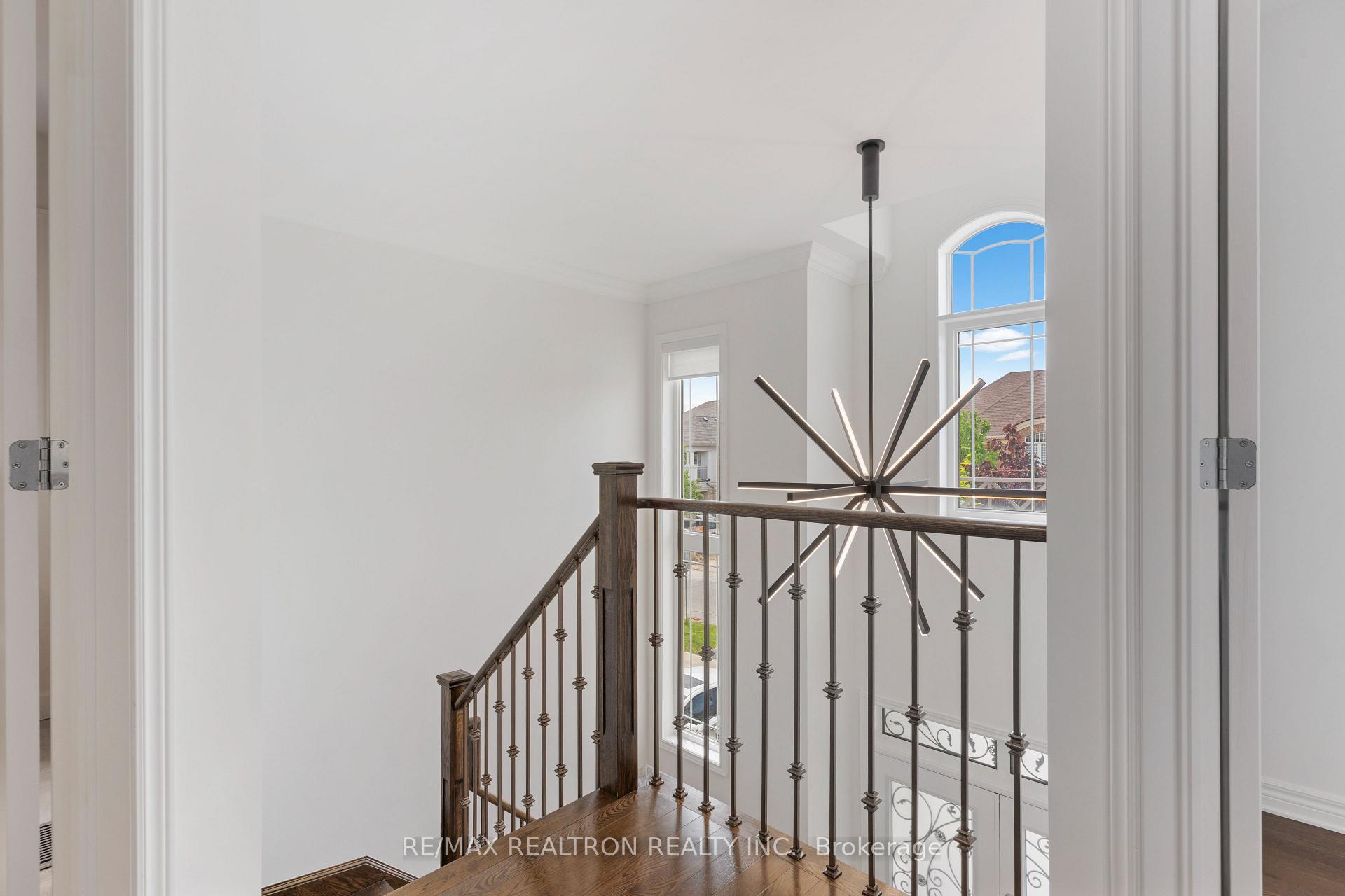 Photo 12 of 55 Headwind Boulevard, Vaughan, Vellore Village — HOMEH
