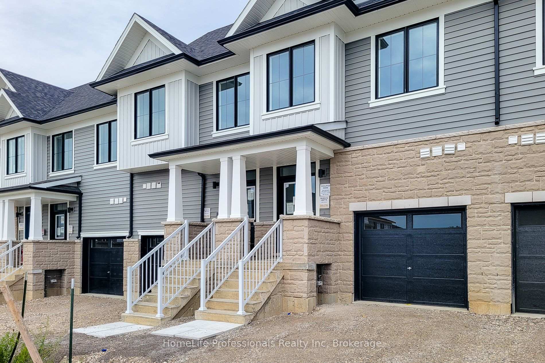 Photo 4 of 4 Elite Crescent, Haldimand — HOMEH