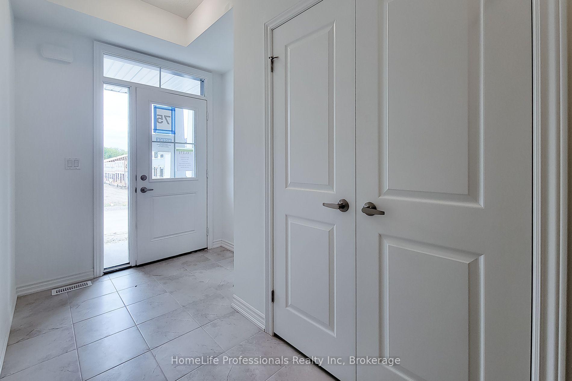 Photo 9 of 4 Elite Crescent, Haldimand — HOMEH