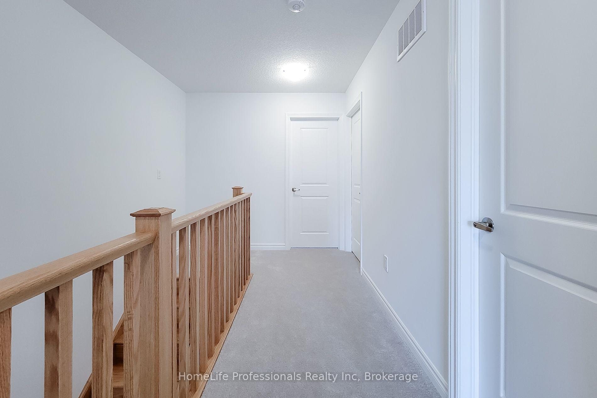Photo 25 of 4 Elite Crescent, Haldimand — HOMEH