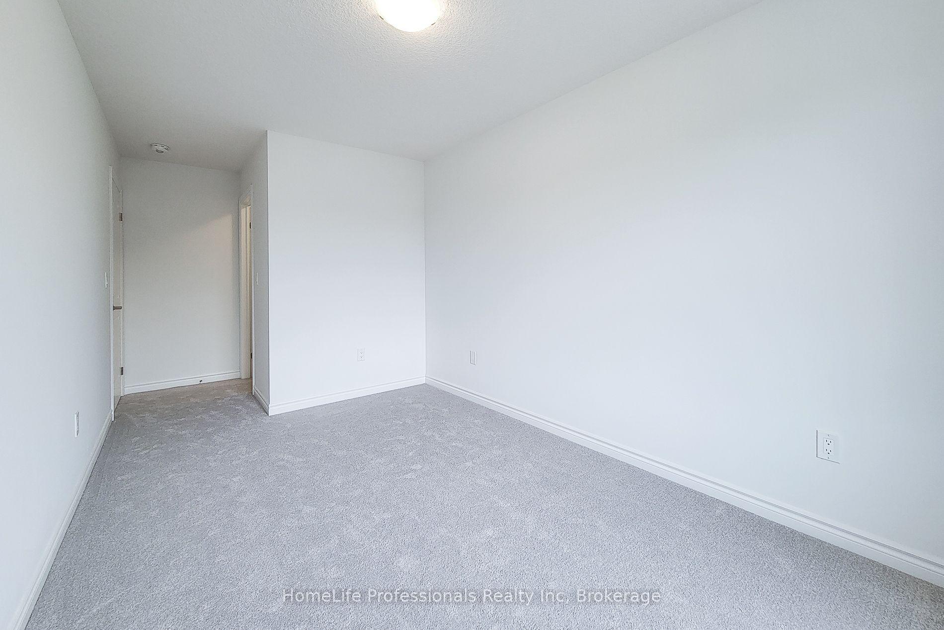Photo 35 of 4 Elite Crescent, Haldimand — HOMEH