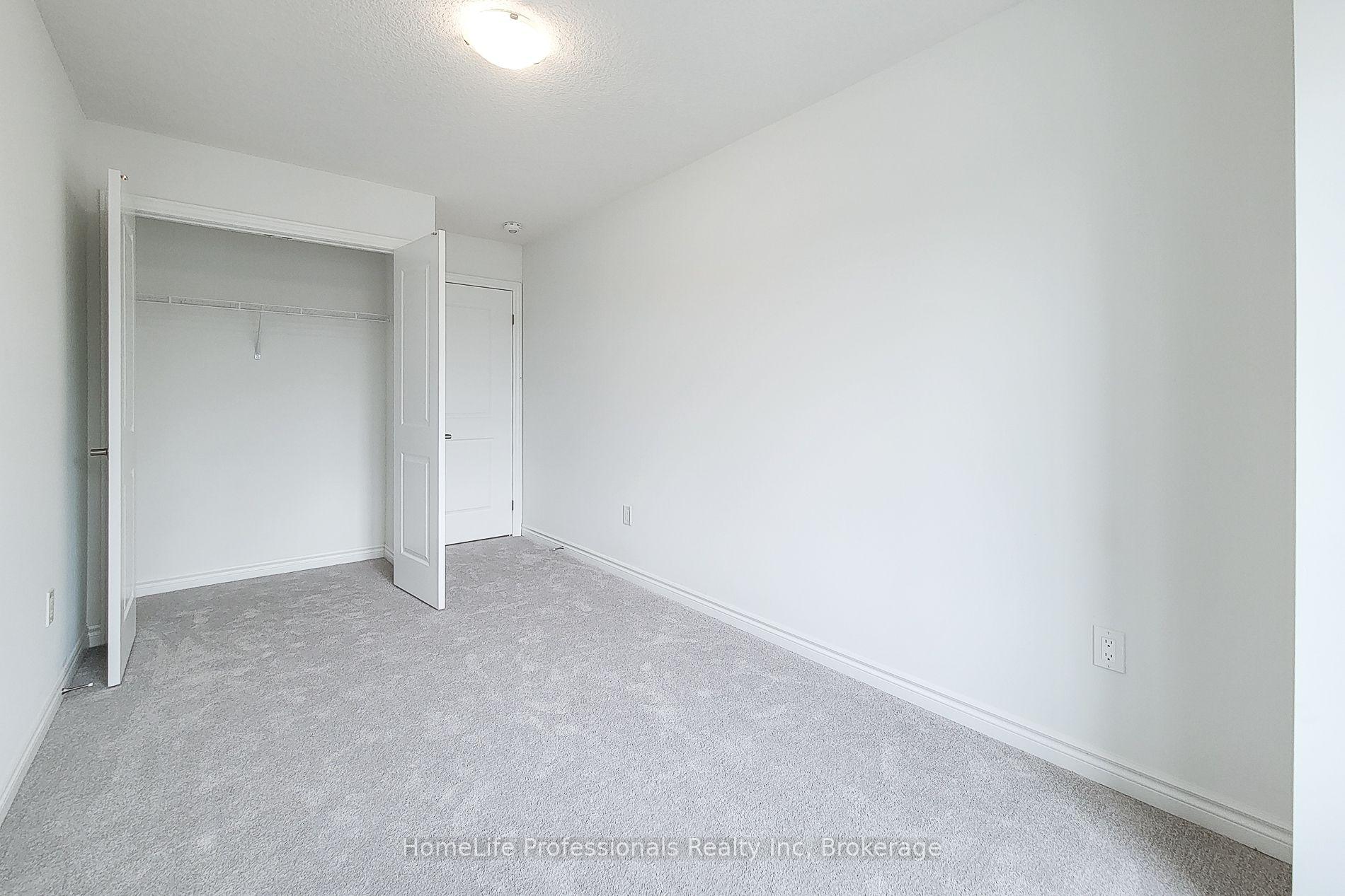 Photo 39 of 4 Elite Crescent, Haldimand — HOMEH