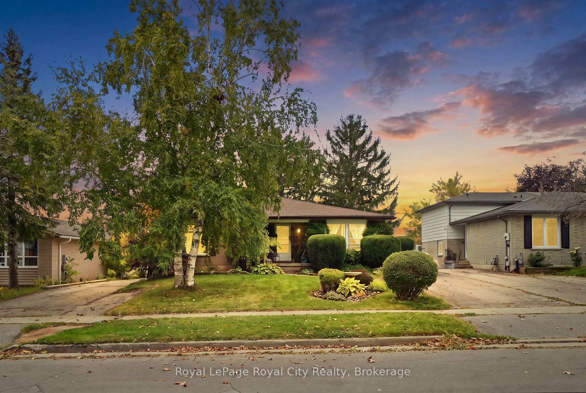 Photo 2 of Unit UPPER, 37 Mcilwraith Crescent, Guelph, Grange Road — HOMEH