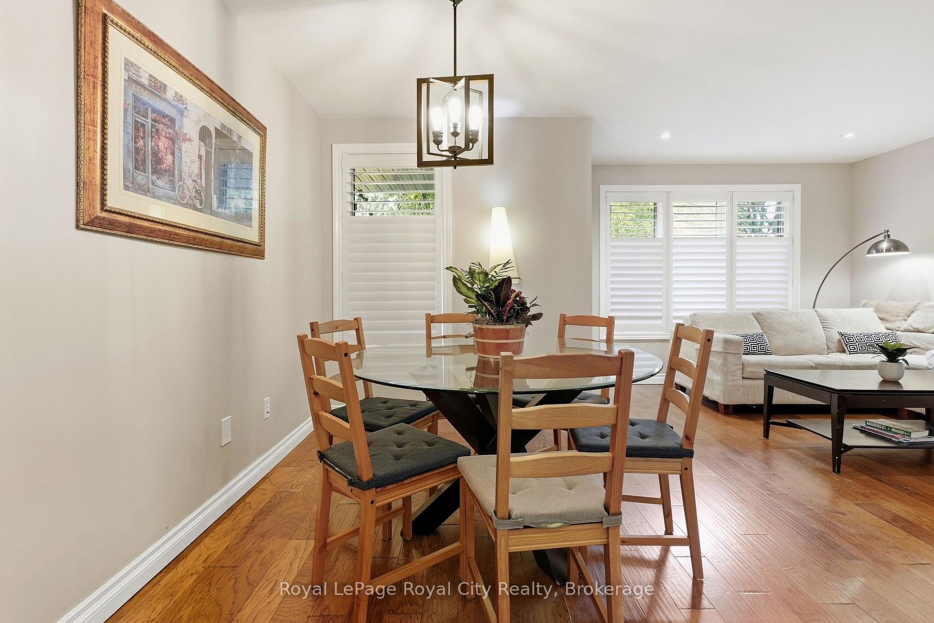 Photo 6 of Unit UPPER, 37 Mcilwraith Crescent, Guelph, Grange Road — HOMEH