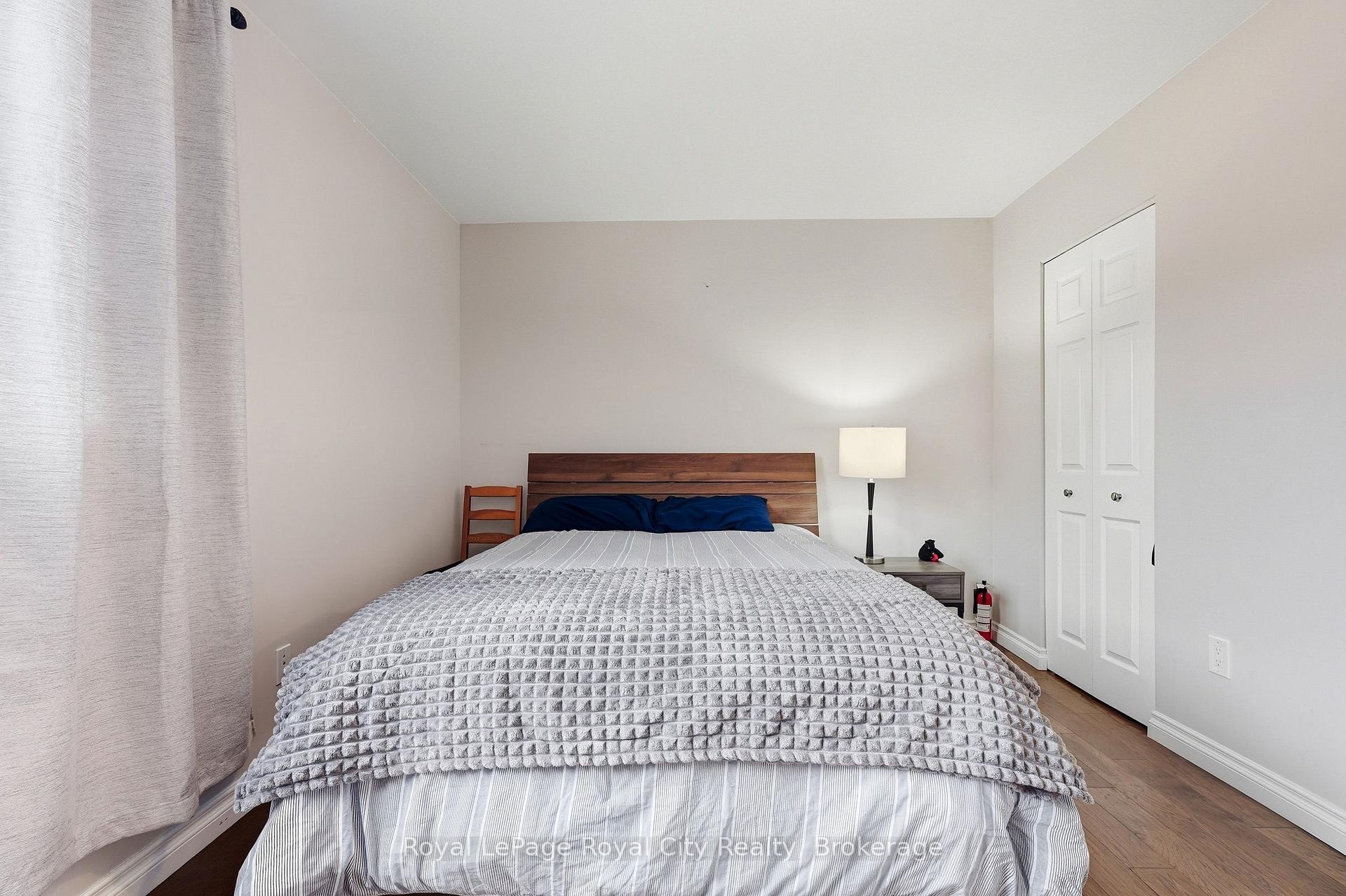 Photo 16 of Unit UPPER, 37 Mcilwraith Crescent, Guelph, Grange Road — HOMEH