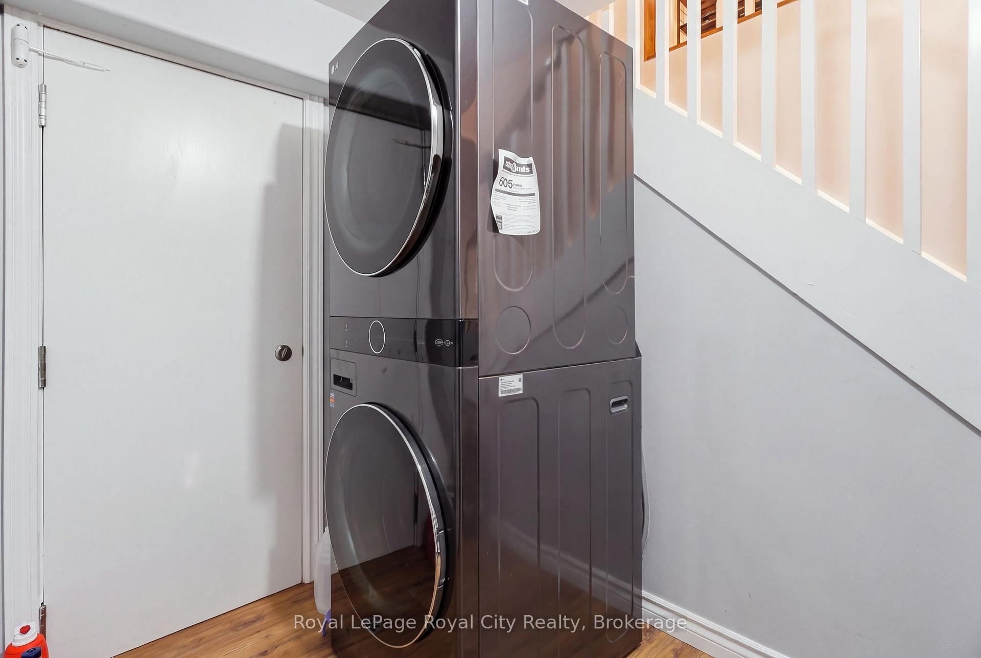 Photo 24 of Unit UPPER, 37 Mcilwraith Crescent, Guelph, Grange Road — HOMEH