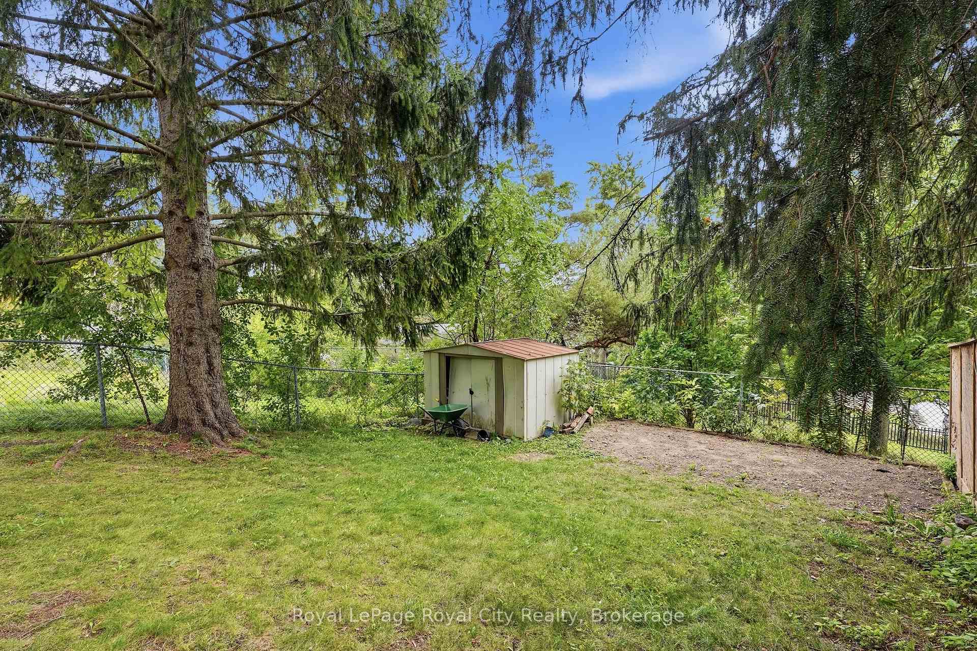 Photo 30 of Unit UPPER, 37 Mcilwraith Crescent, Guelph, Grange Road — HOMEH