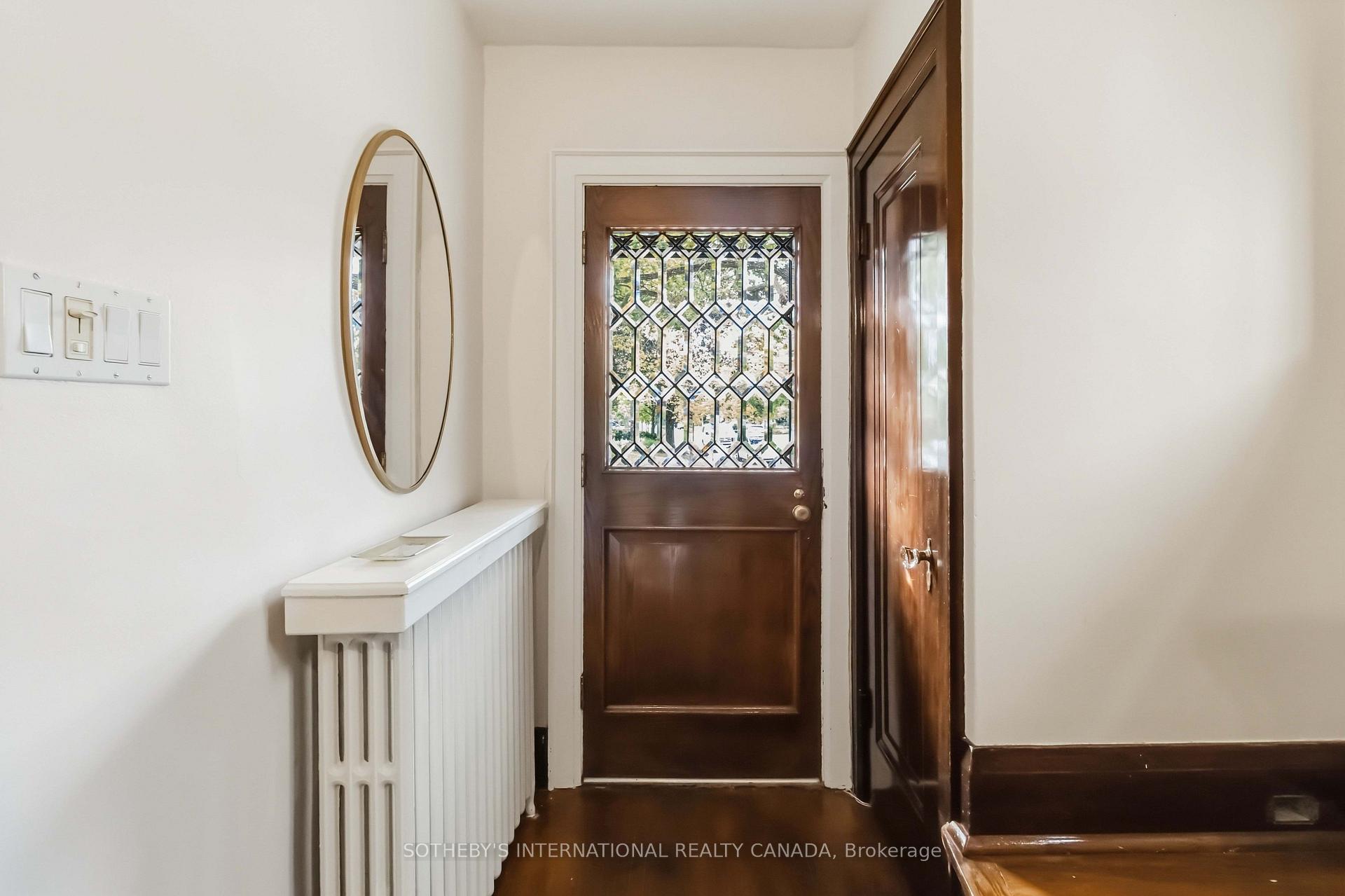 Photo 3 of 25 Cortland Avenue, Toronto, Lawrence Park South — HOMEH