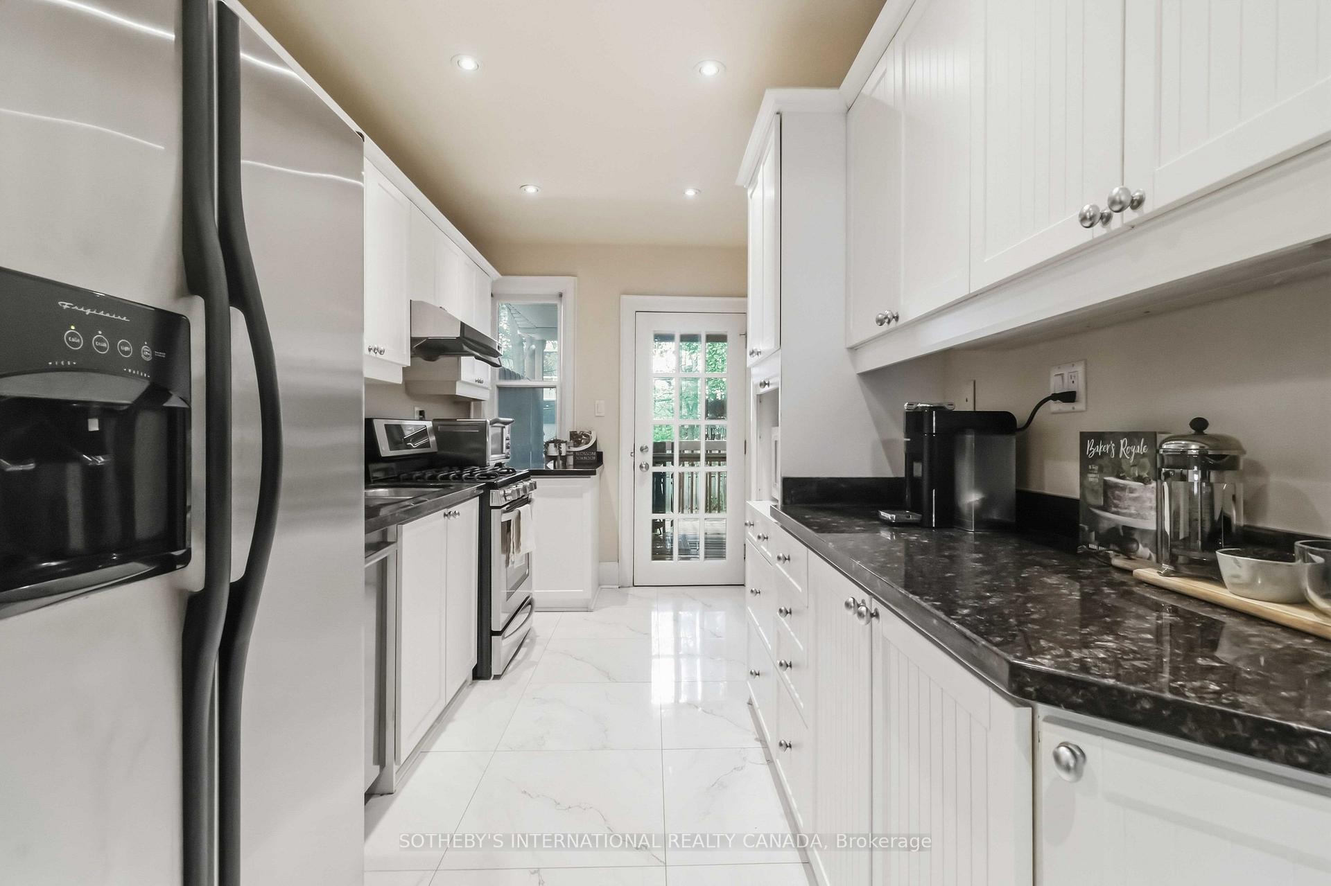 Photo 10 of 25 Cortland Avenue, Toronto, Lawrence Park South — HOMEH