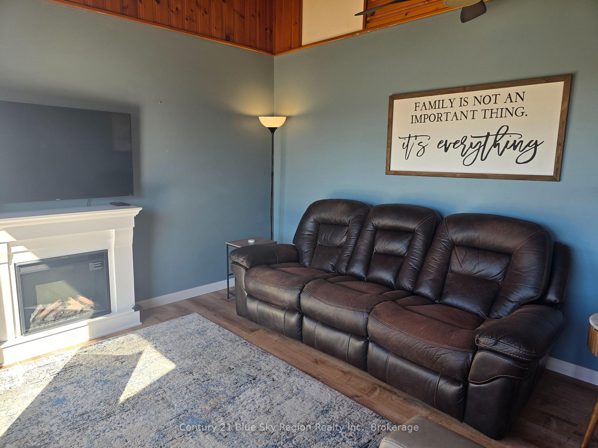 Photo 33 of 203 Labrecque Street, Bonfield — HOMEH