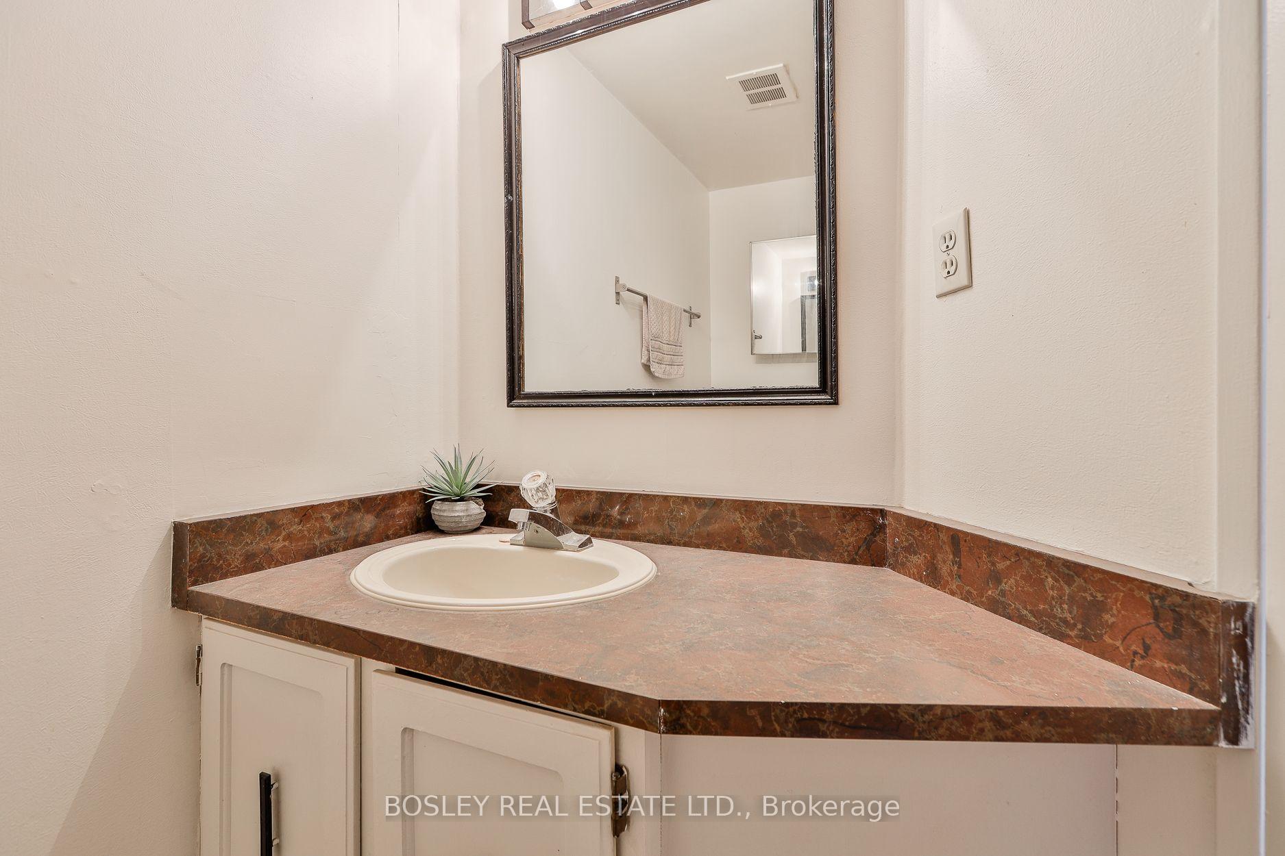 Photo 11 of Unit 2825, 33 Harbour Square, Toronto, Waterfront Communities — HOMEH