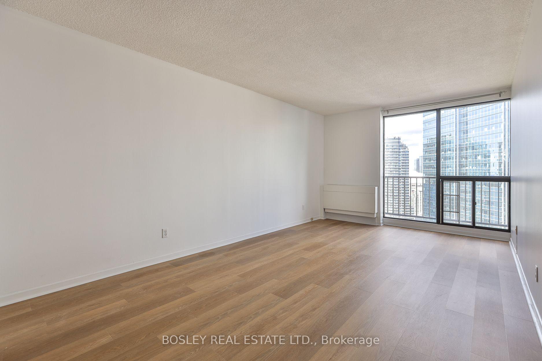 Photo 14 of Unit 2825, 33 Harbour Square, Toronto, Waterfront Communities — HOMEH