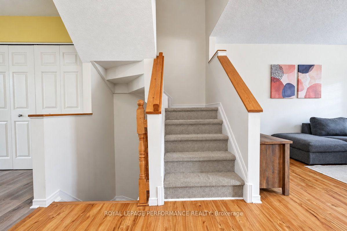 Photo 25 of 141 Arcola Private, Ottawa, Overbrook/Castle Heights — HOMEH