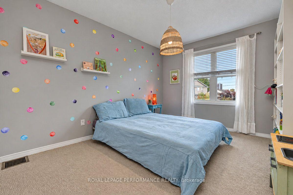 Photo 32 of 141 Arcola Private, Ottawa, Overbrook/Castle Heights — HOMEH