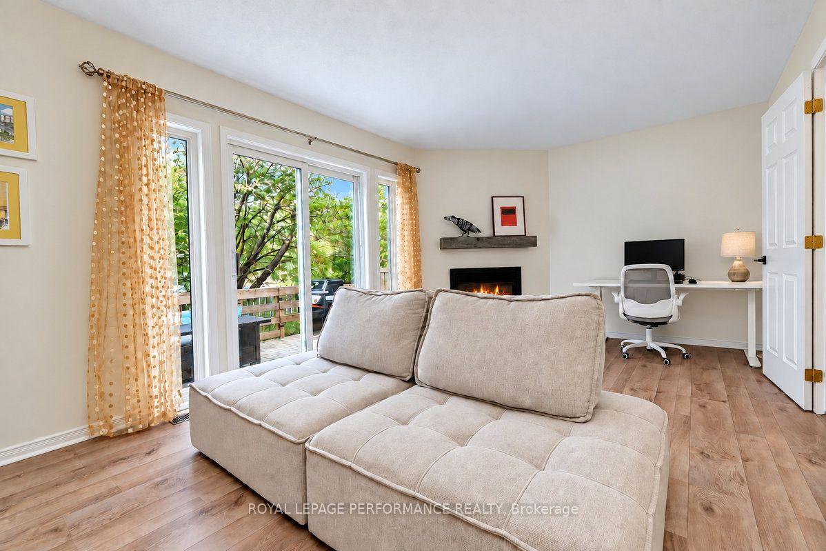 Photo 39 of 141 Arcola Private, Ottawa, Overbrook/Castle Heights — HOMEH