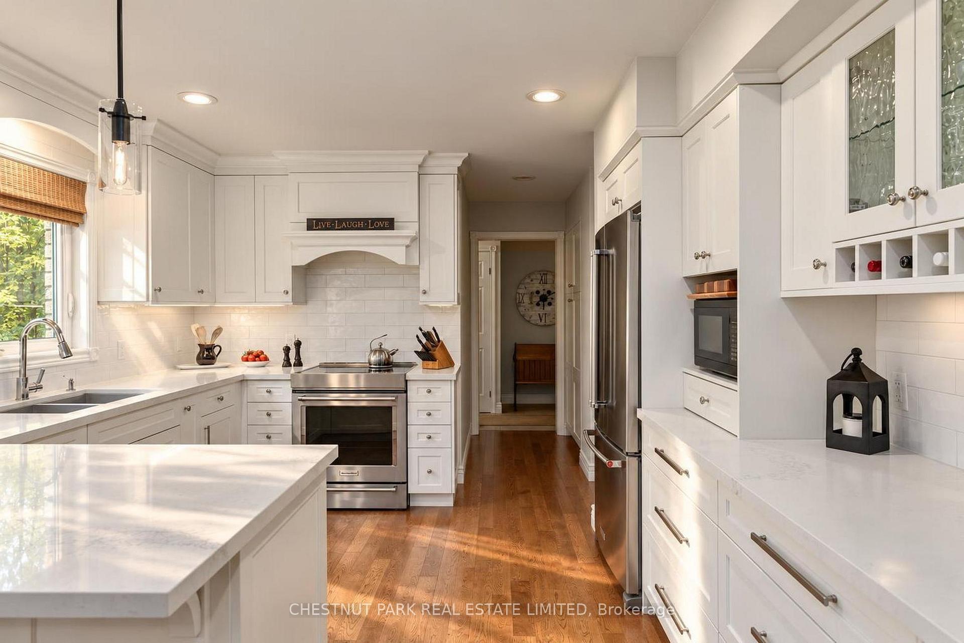Photo 13 of 9 Mills Circle, Springwater, Midhurst — HOMEH