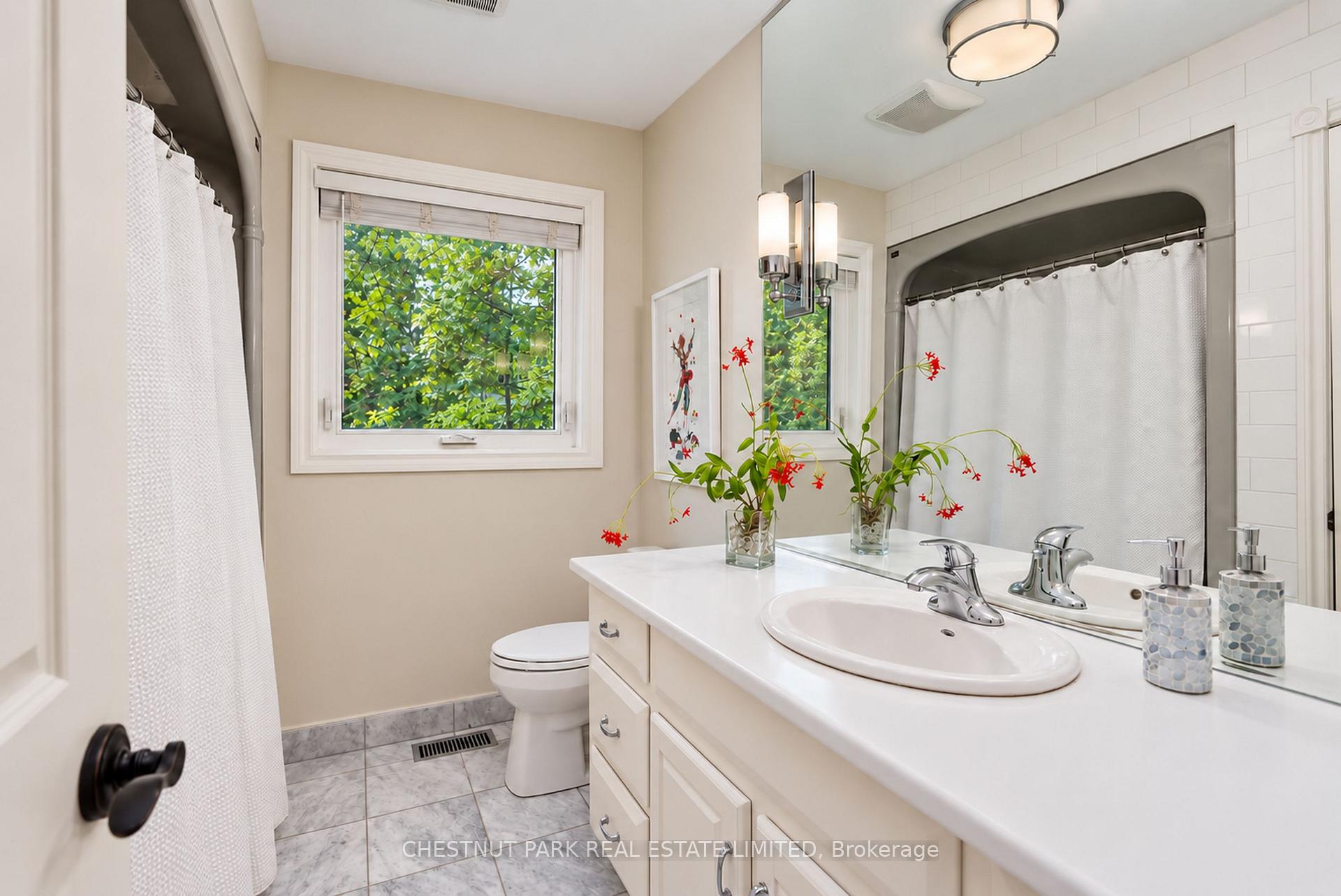 Photo 29 of 9 Mills Circle, Springwater, Midhurst — HOMEH