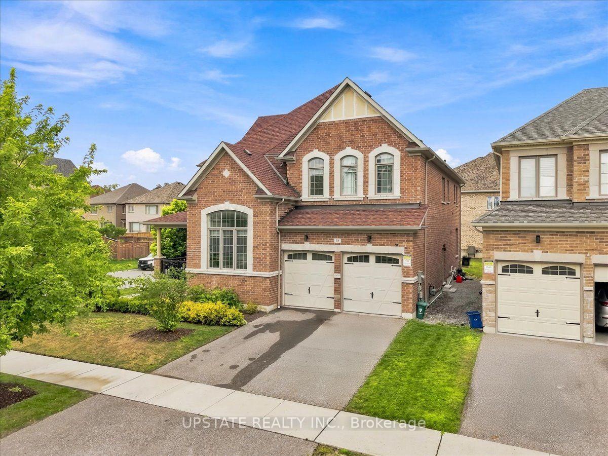 Photo 1 of 18 Blenheim Circle, Whitby, Rural Whitby — HOMEH