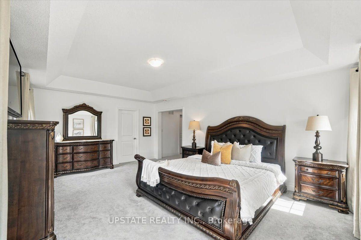 Photo 19 of 18 Blenheim Circle, Whitby, Rural Whitby — HOMEH