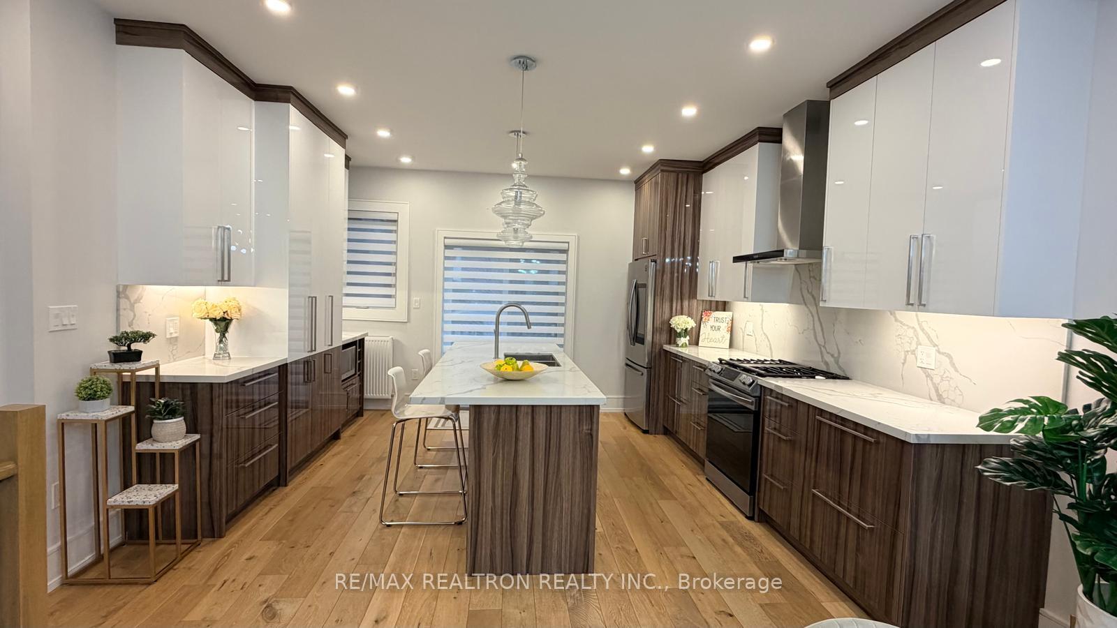 Photo 9 of 237 Melita Avenue, Toronto, Wychwood — HOMEH
