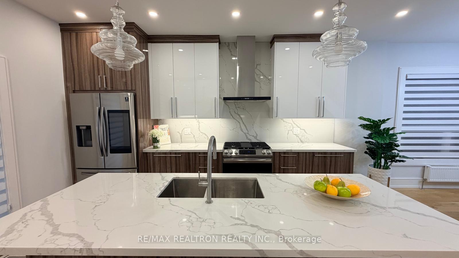Photo 11 of 237 Melita Avenue, Toronto, Wychwood — HOMEH