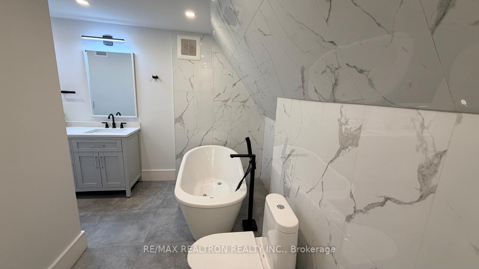 Photo 24 of 237 Melita Avenue, Toronto, Wychwood — HOMEH