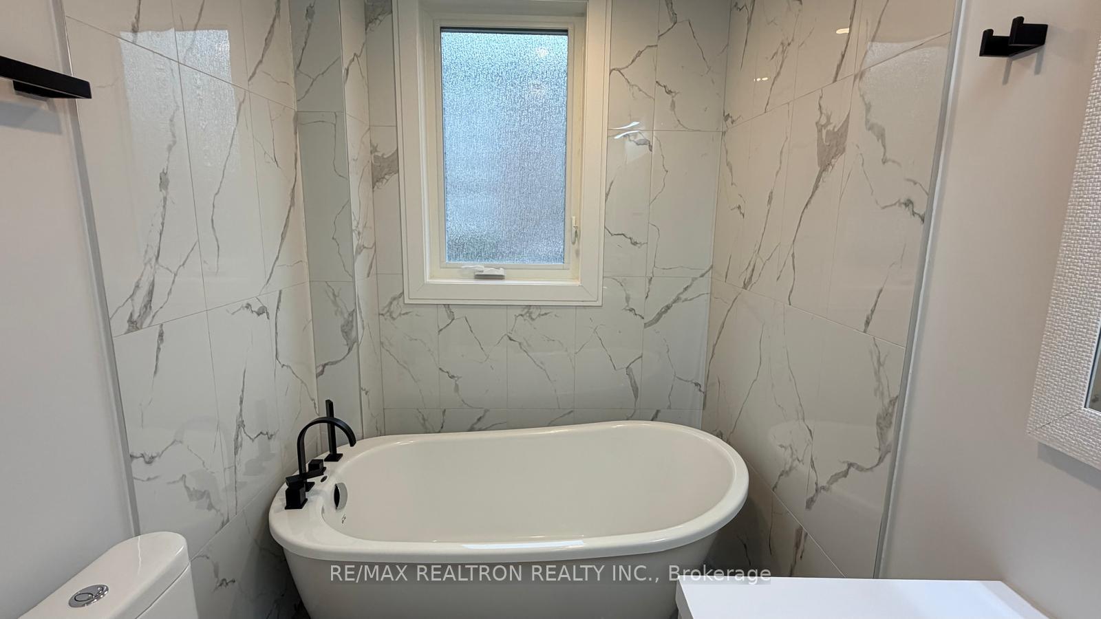 Photo 33 of 237 Melita Avenue, Toronto, Wychwood — HOMEH