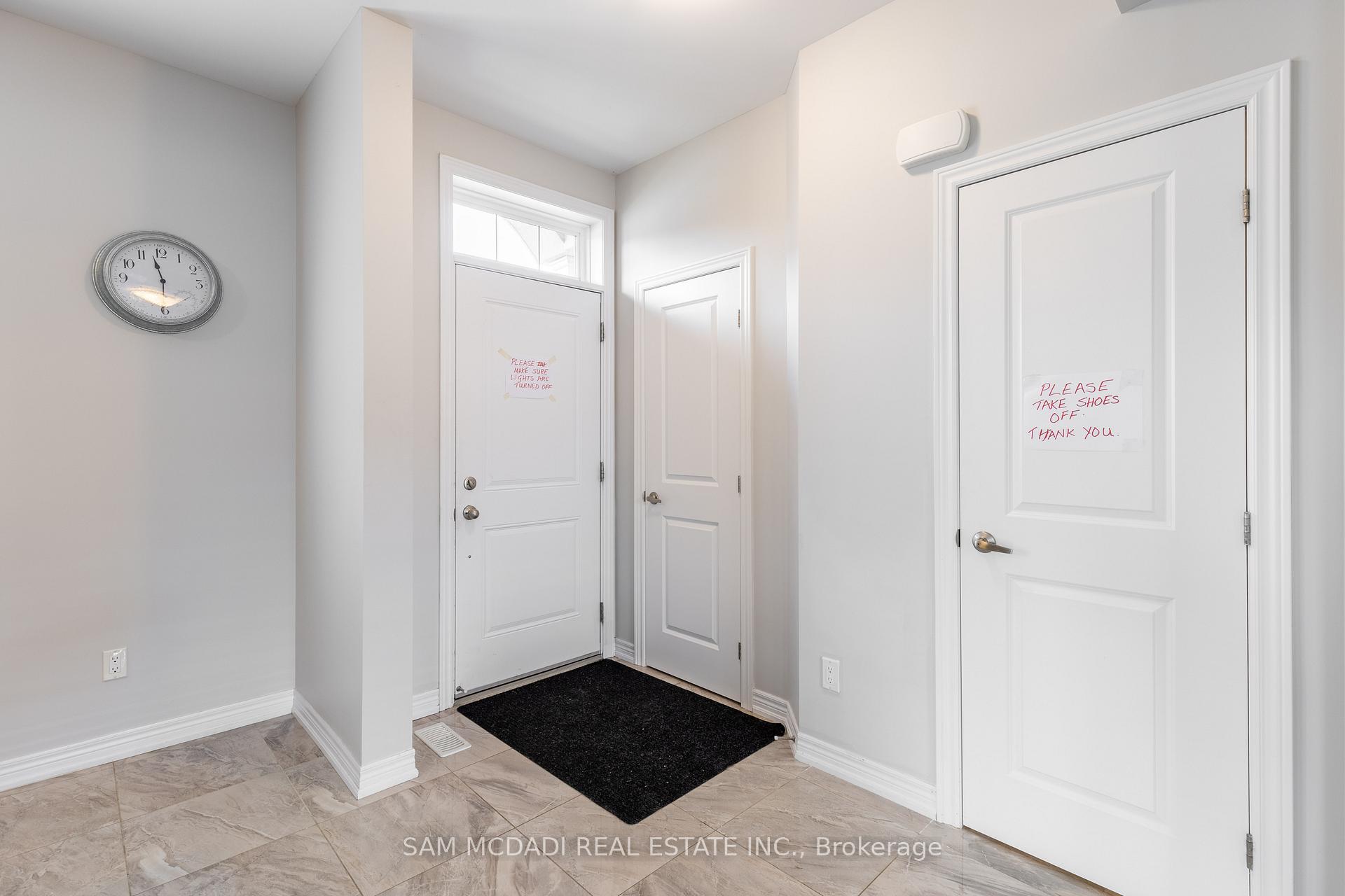 Photo 3 of 2314 Natasha Circle, Oakville, Bronte Creek — HOMEH