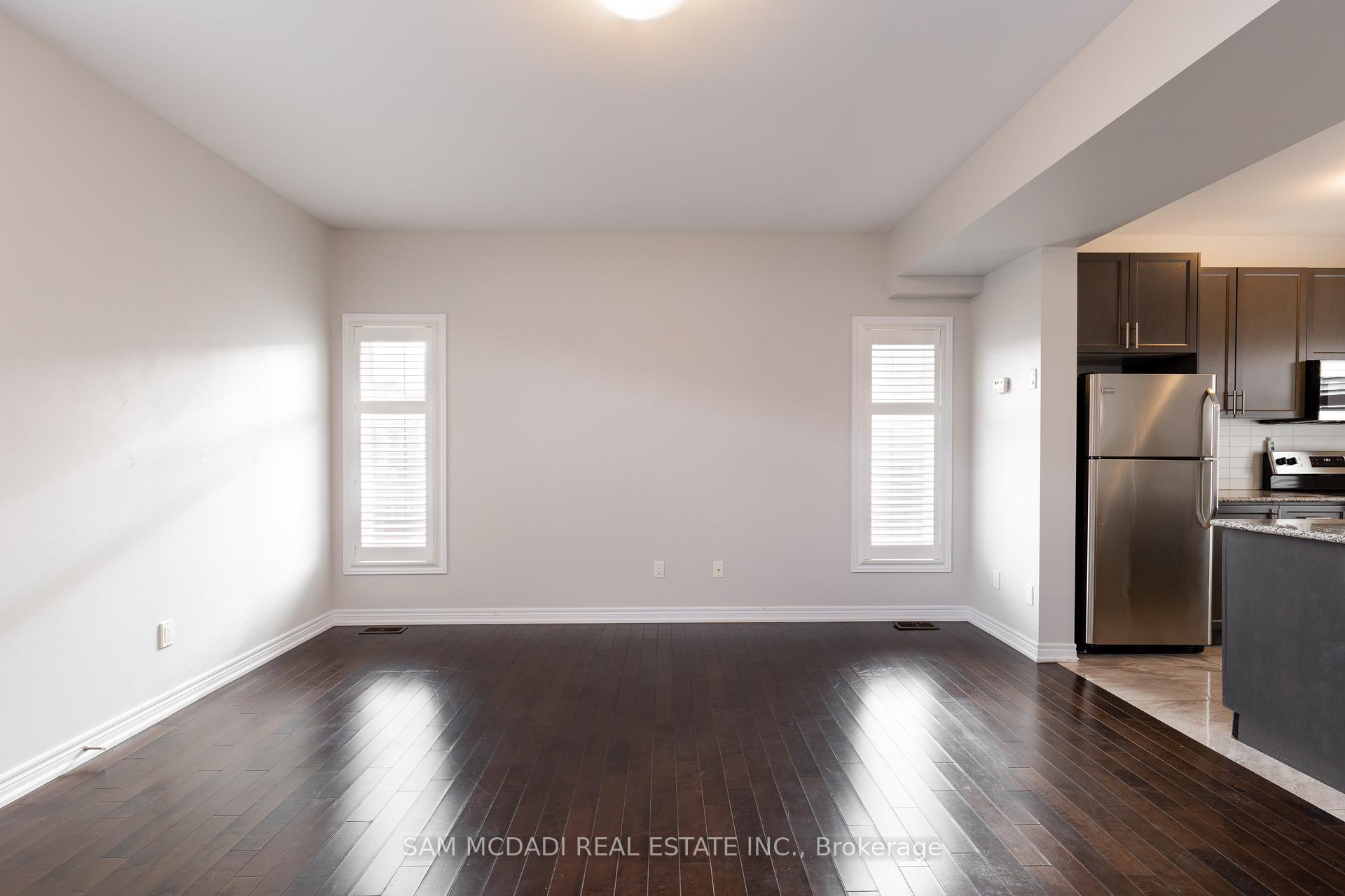 Photo 8 of 2314 Natasha Circle, Oakville, Bronte Creek — HOMEH