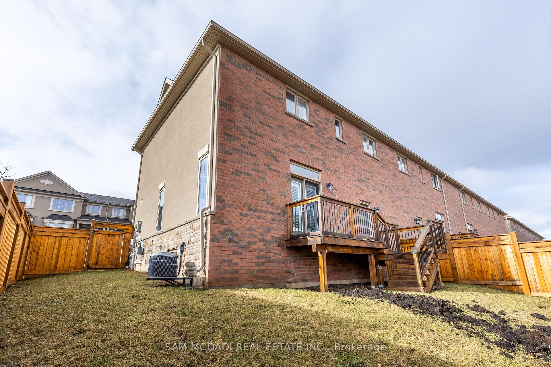 Photo 23 of 2314 Natasha Circle, Oakville, Bronte Creek — HOMEH