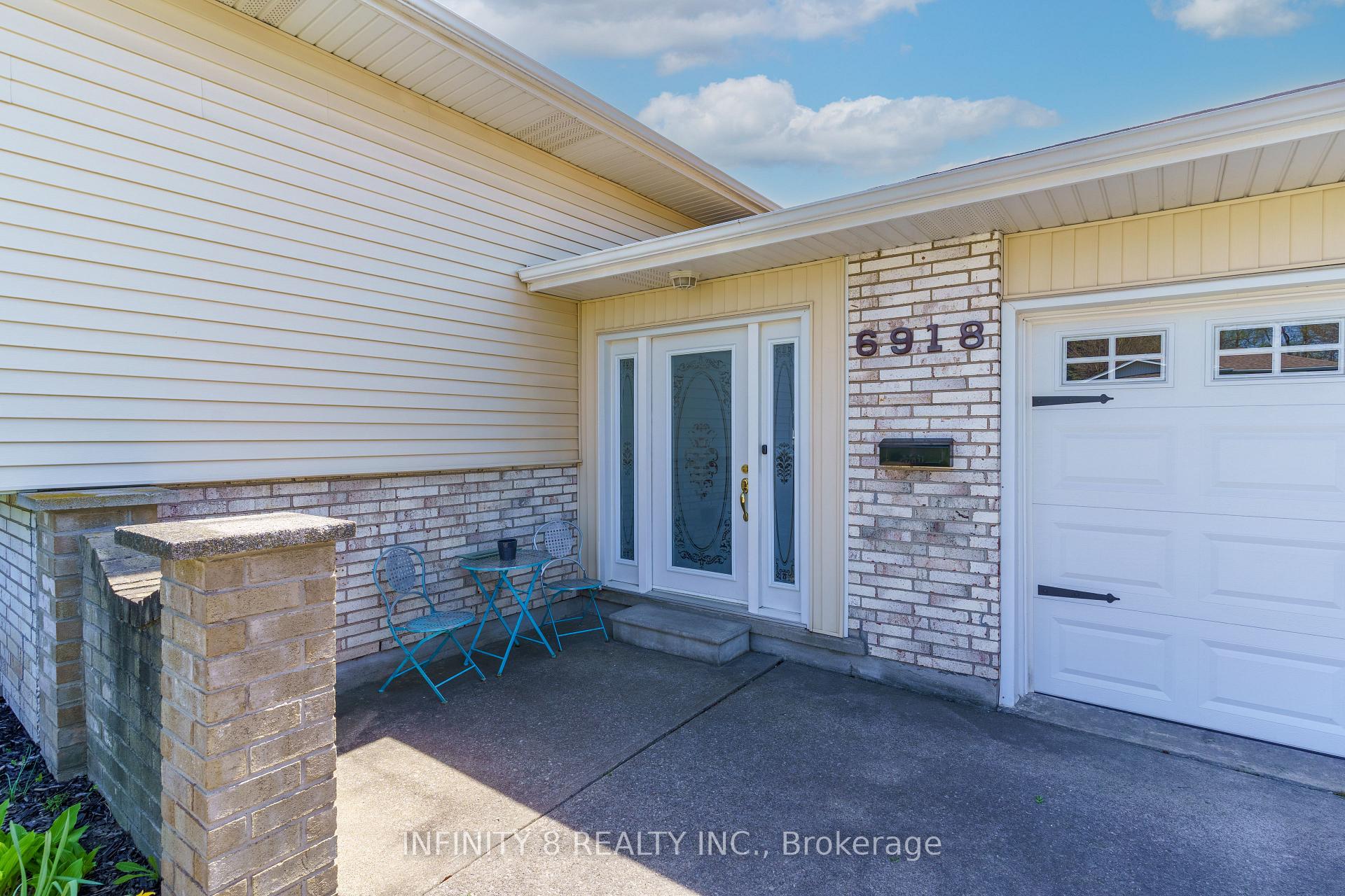 Photo 3 of 6918 Casey Street, Niagara Falls, Casey — HOMEH