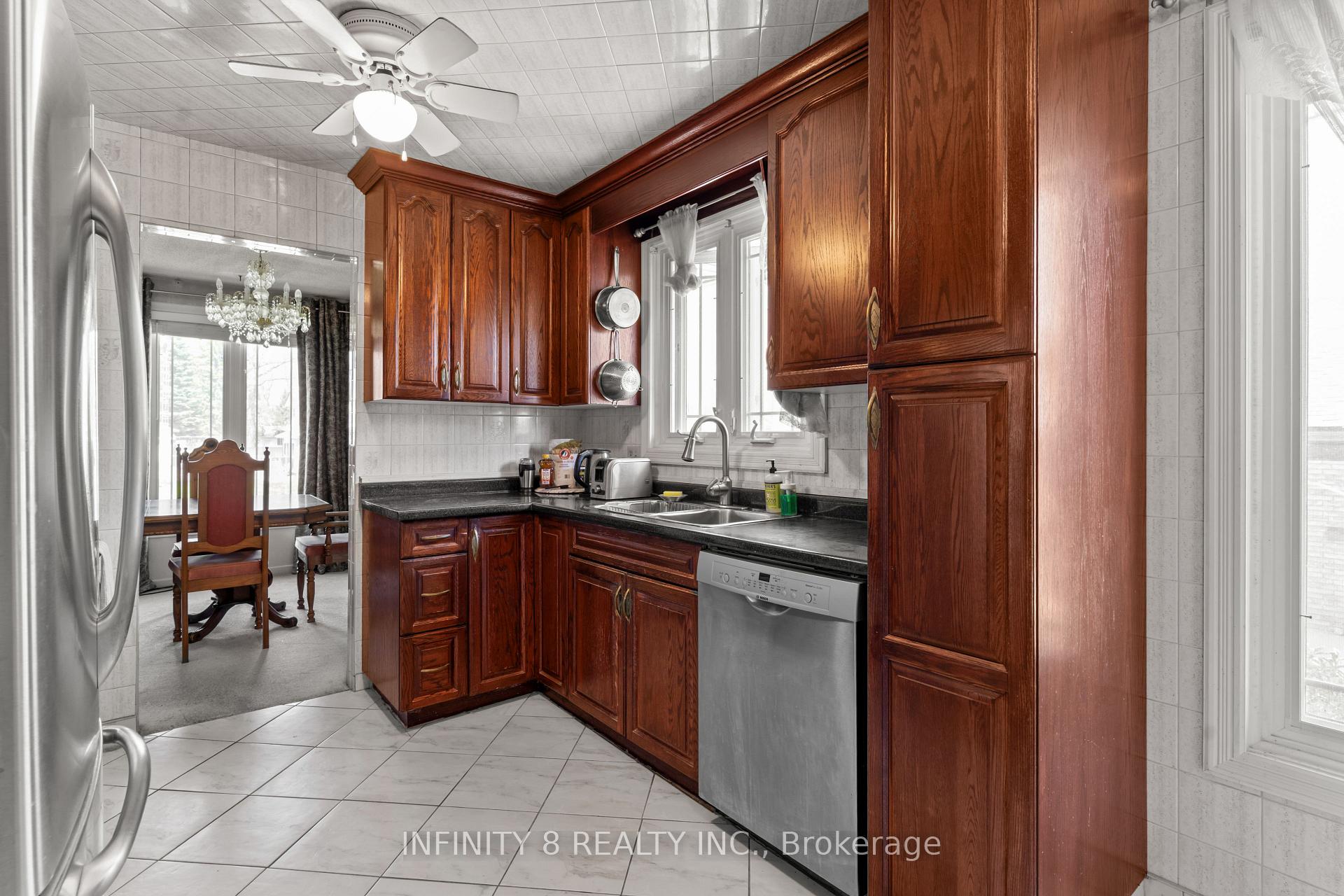 Photo 7 of 6918 Casey Street, Niagara Falls, Casey — HOMEH