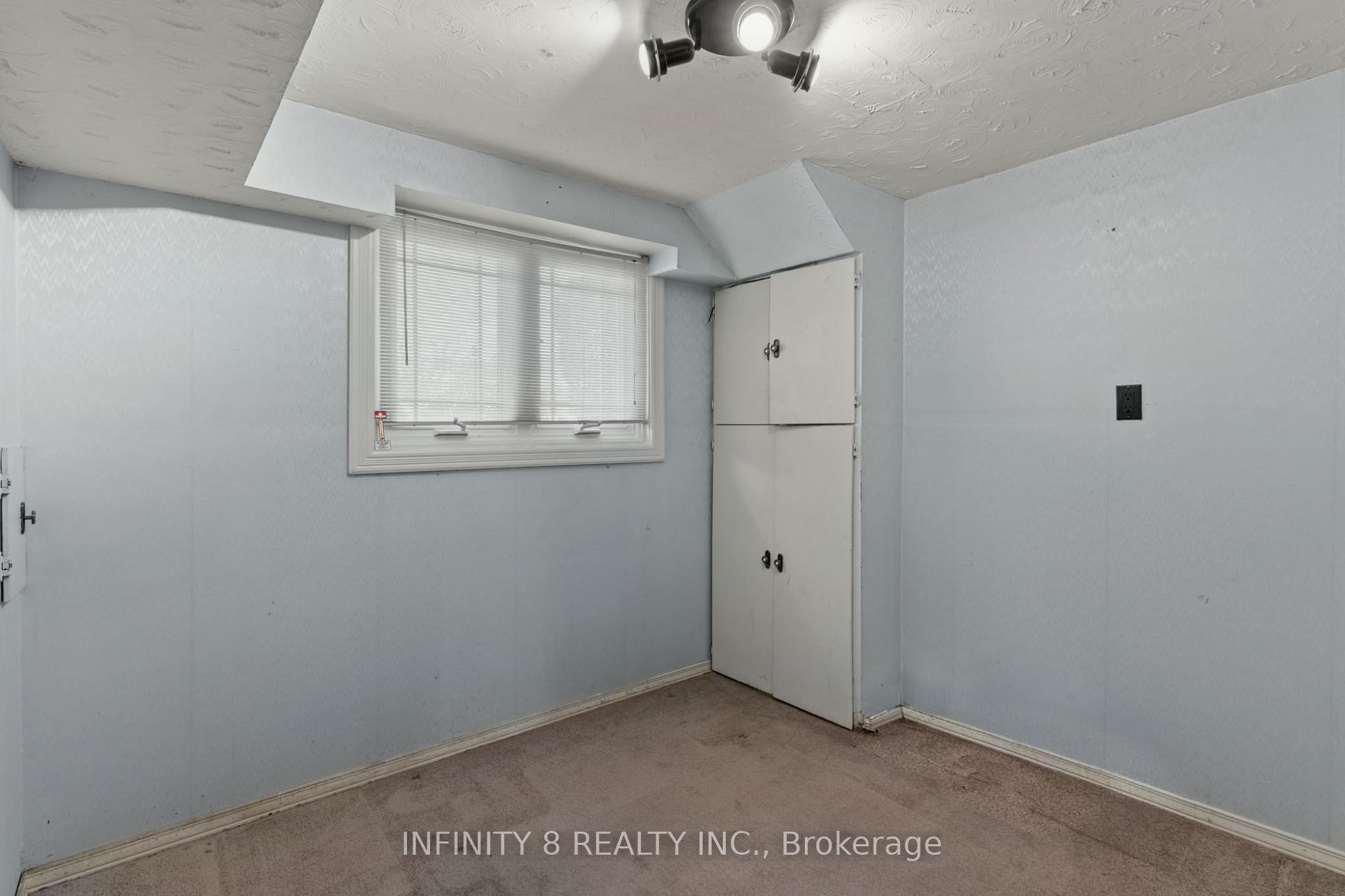 Photo 33 of 6918 Casey Street, Niagara Falls, Casey — HOMEH