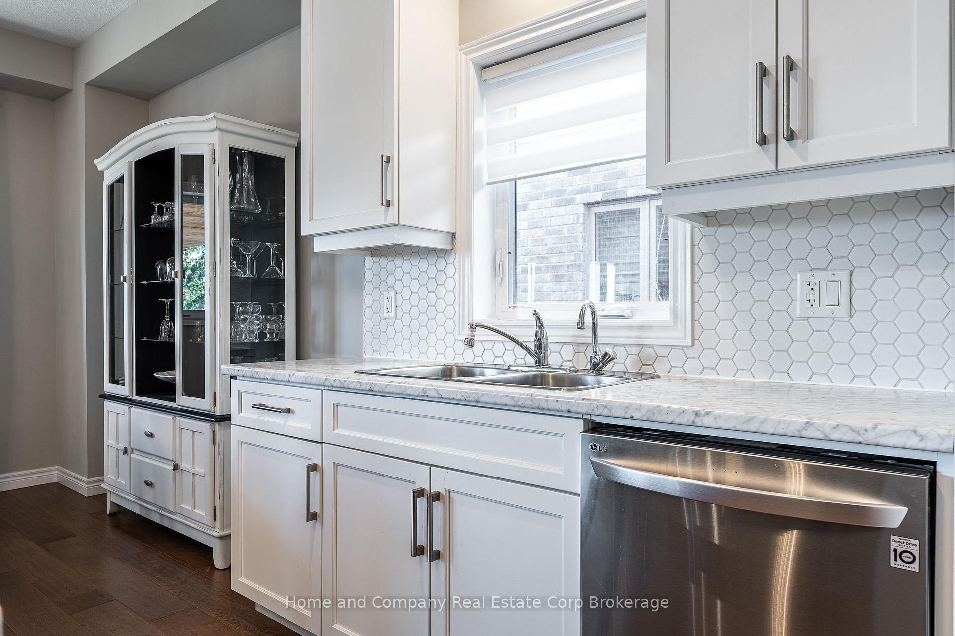 Photo 10 of 74 Ahrens Drive, Stratford — HOMEH