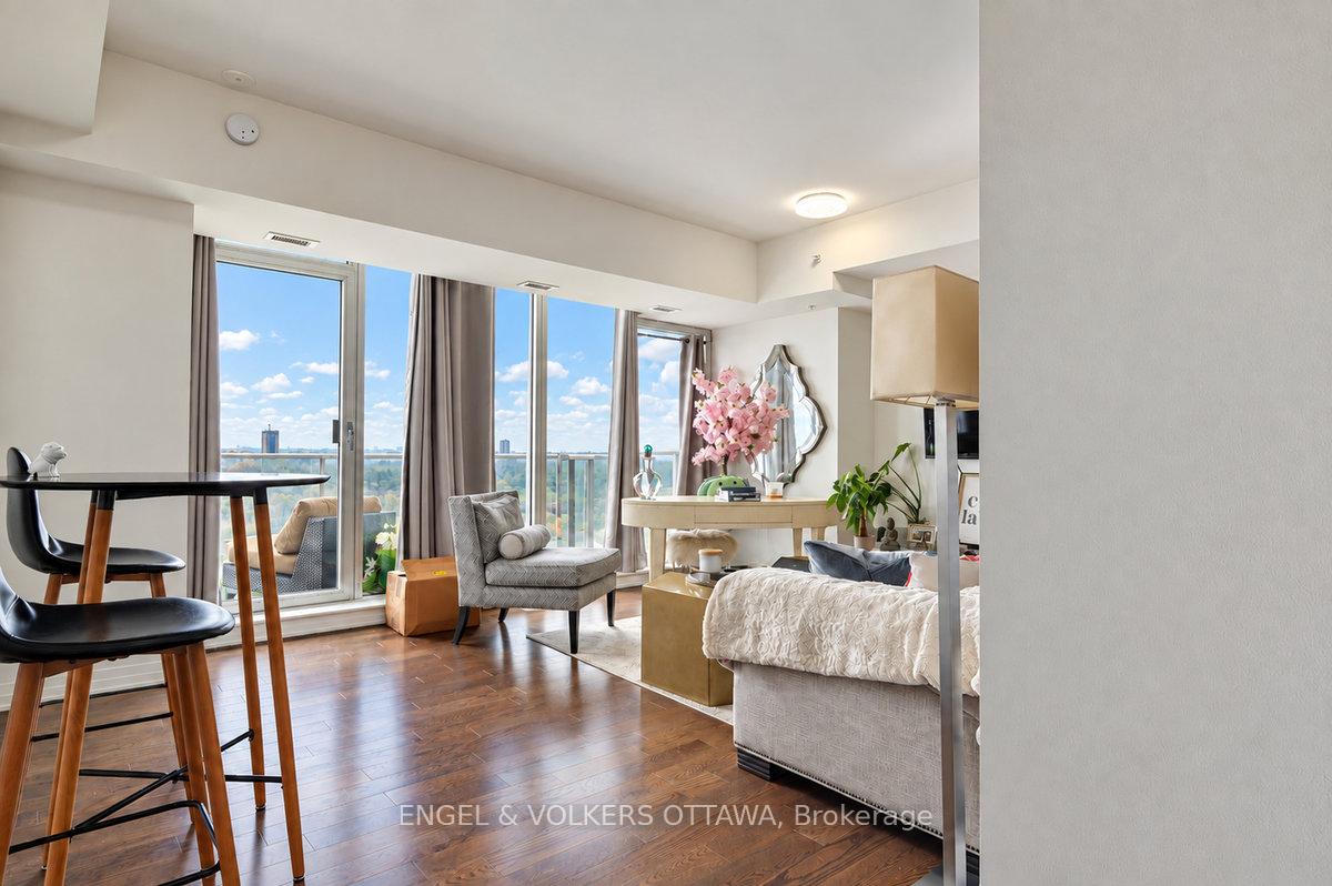 Photo 14 of Unit 1507, 805 Carling Avenue, Ottawa, West Centre Town — HOMEH