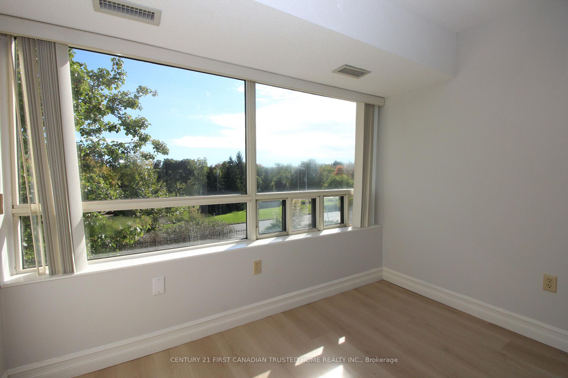 Photo 5 of Unit 209, 521 Riverside Drive, London, North P — HOMEH